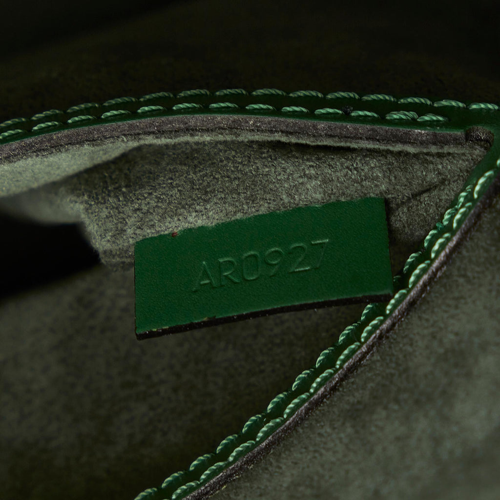 Louis Vuitton Epi Alma PM (SHG-ABG0l1)