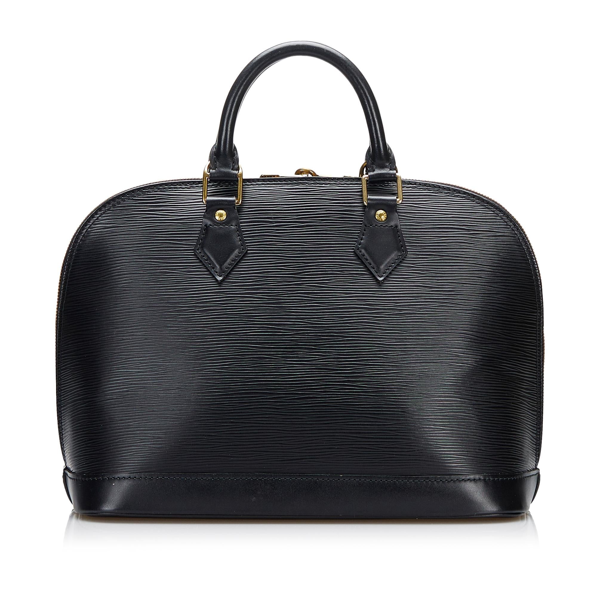 Louis Vuitton Epi Alma PM (SHG-NPi7Aa)