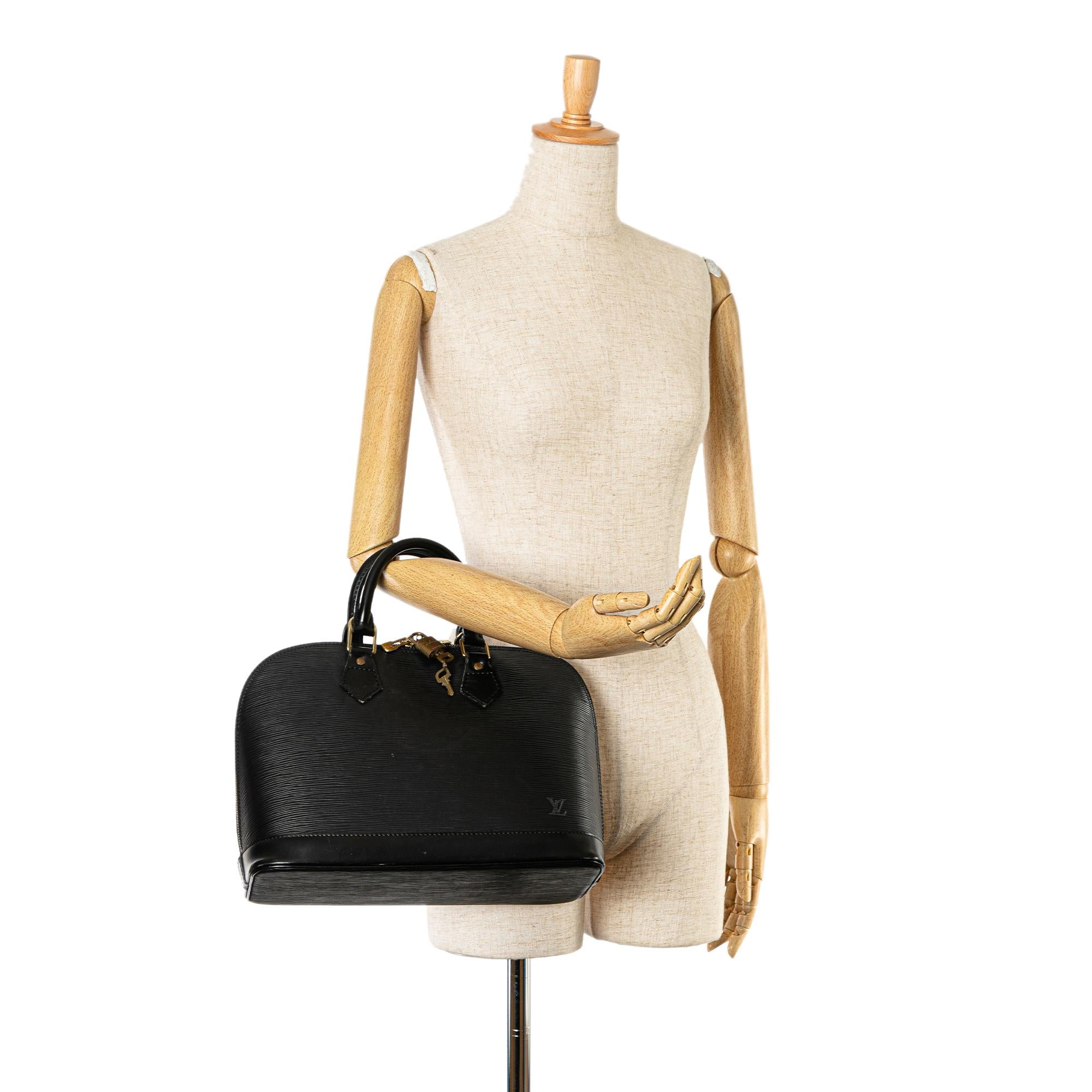 Louis Vuitton Epi Alma PM (SHG-15Ttq1)