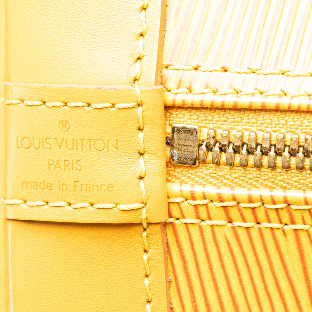 Louis Vuitton Epi Alma PM