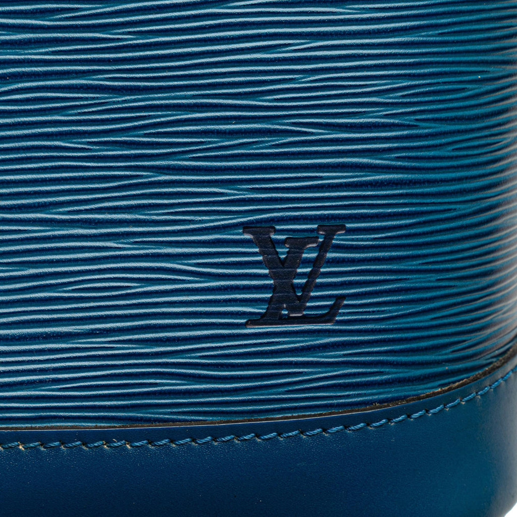 Louis Vuitton Epi Alma PM