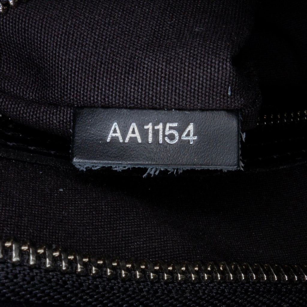 Louis Vuitton Epi Brea MM (SHG-LZxgwC)