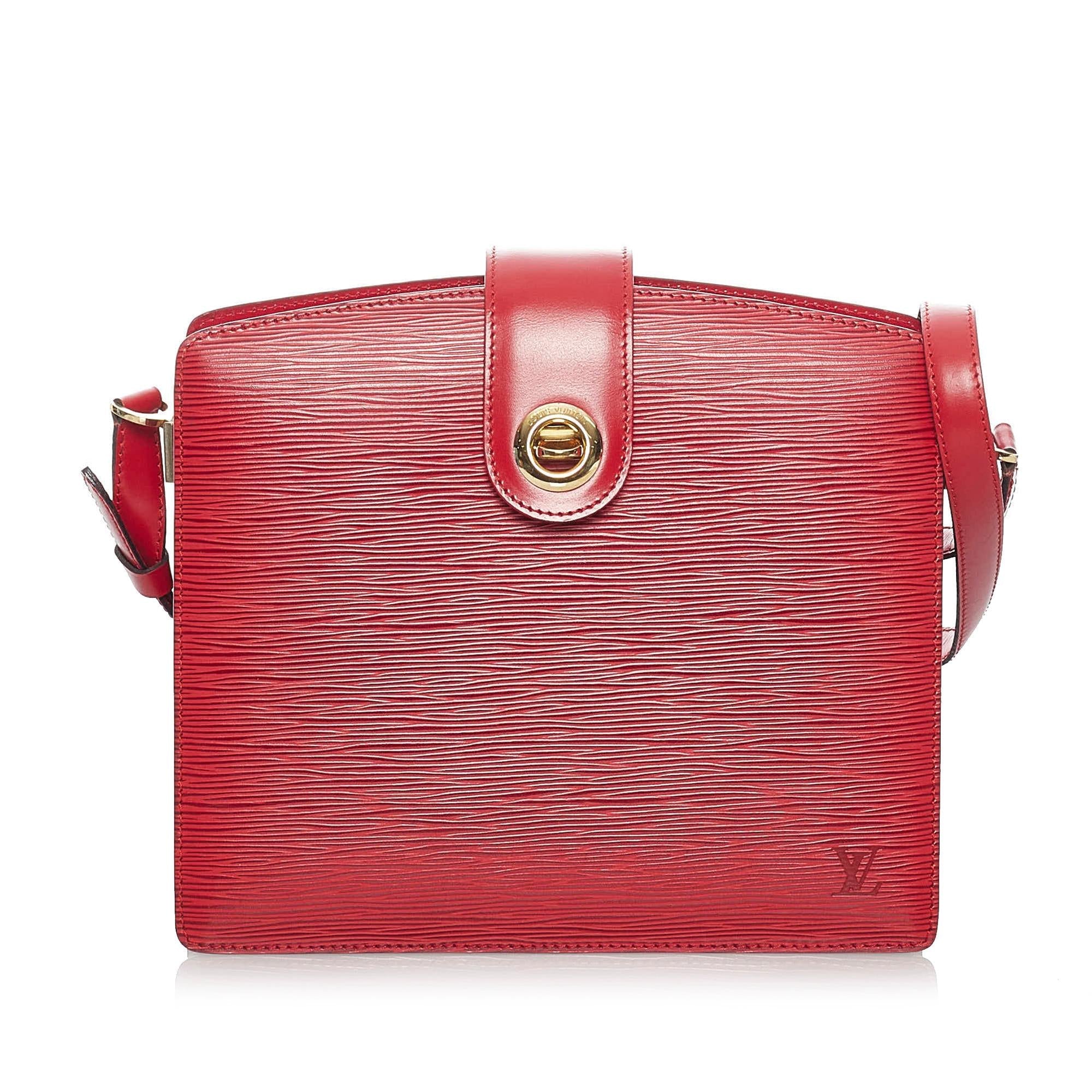 Louis Vuitton Epi Capucines (SHG-30252)