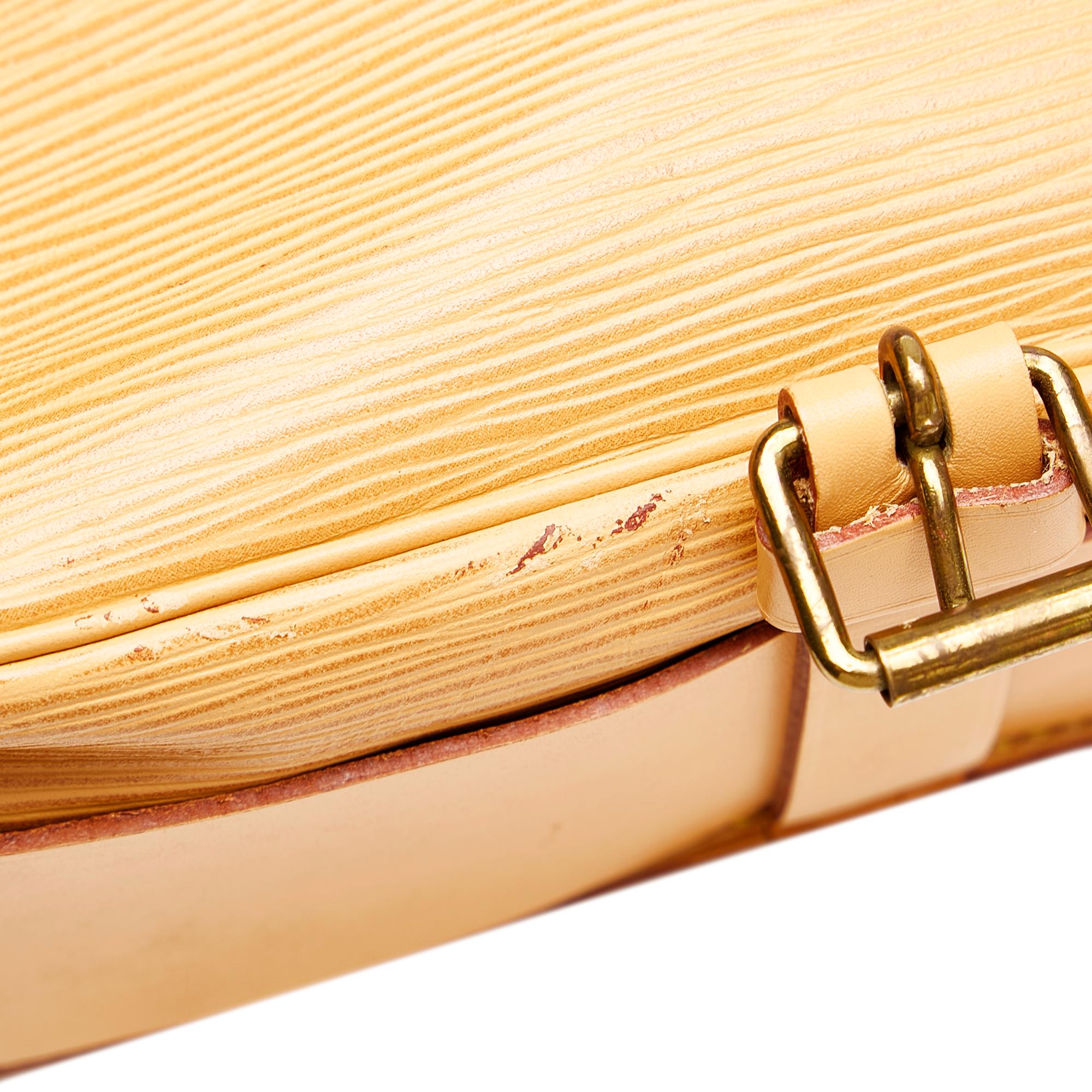 Louis Vuitton Epi Cartouchiere MM (SHG-33491)