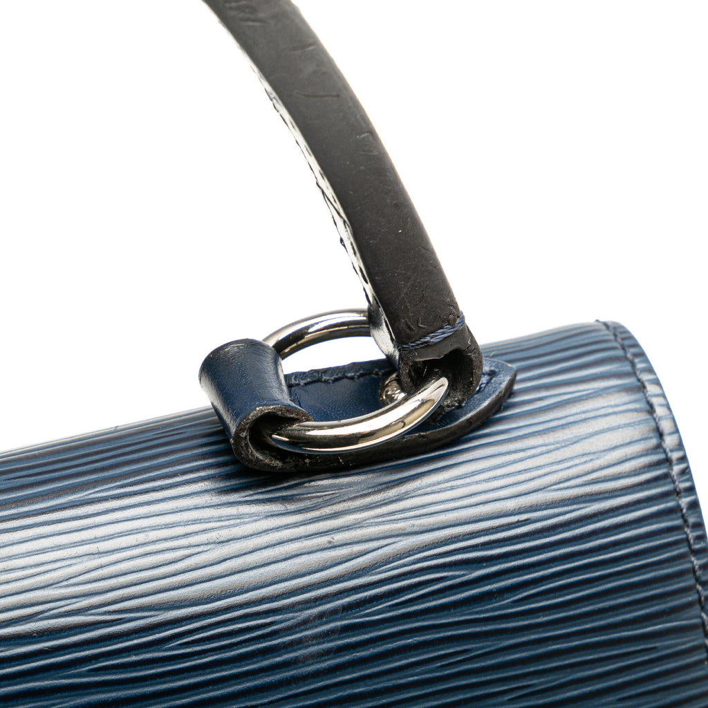 Louis Vuitton Epi Cluny MM