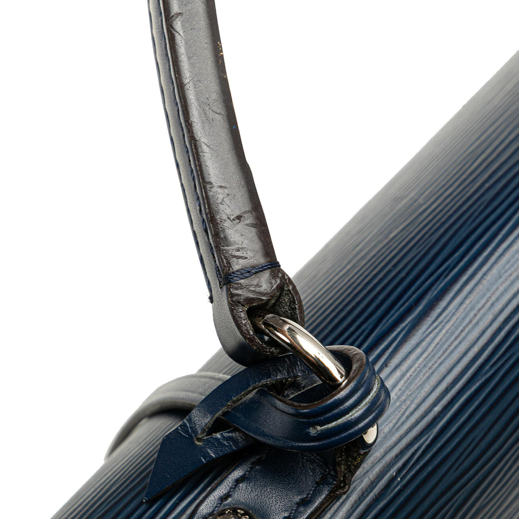 Louis Vuitton Epi Cluny MM