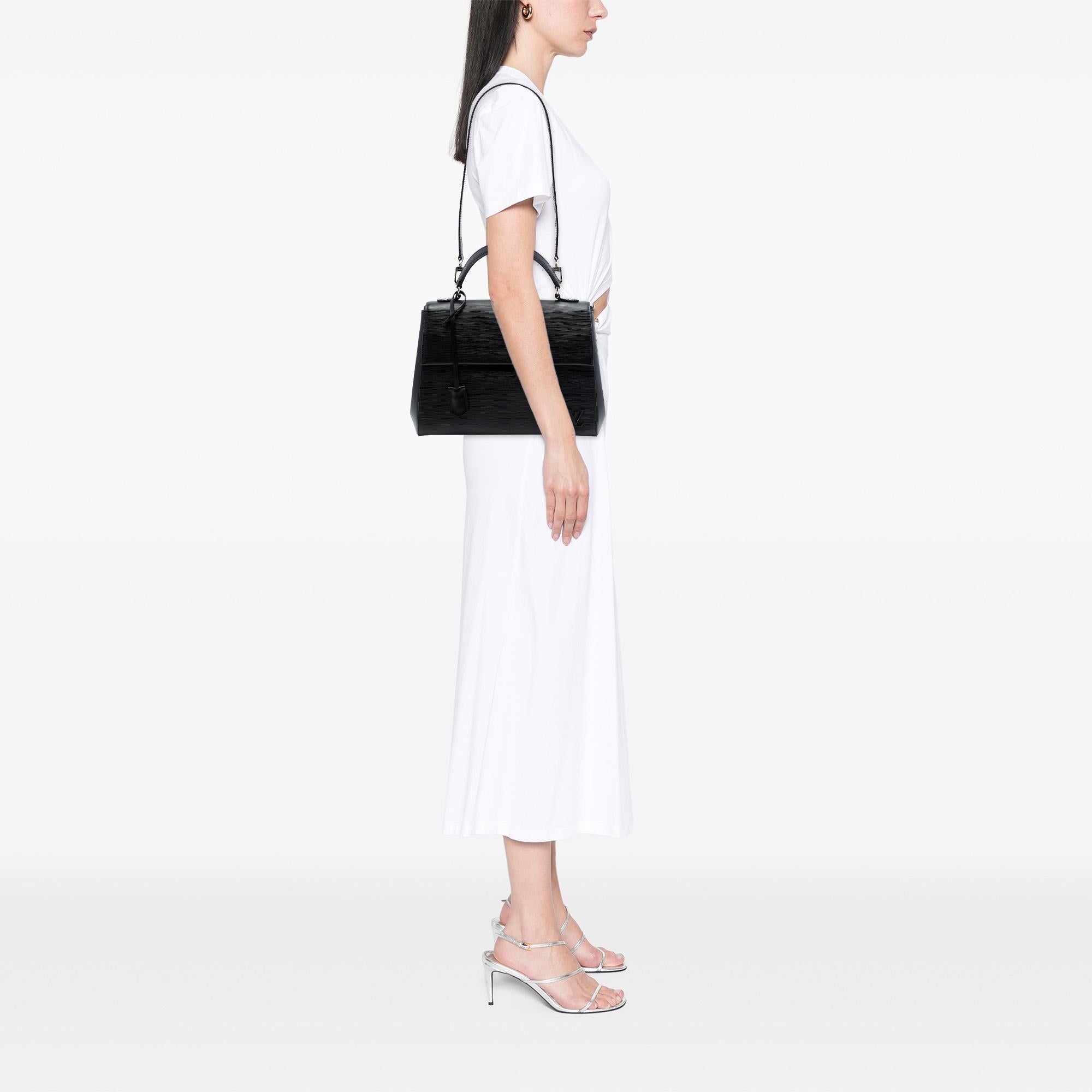 Louis Vuitton Epi Cluny MM