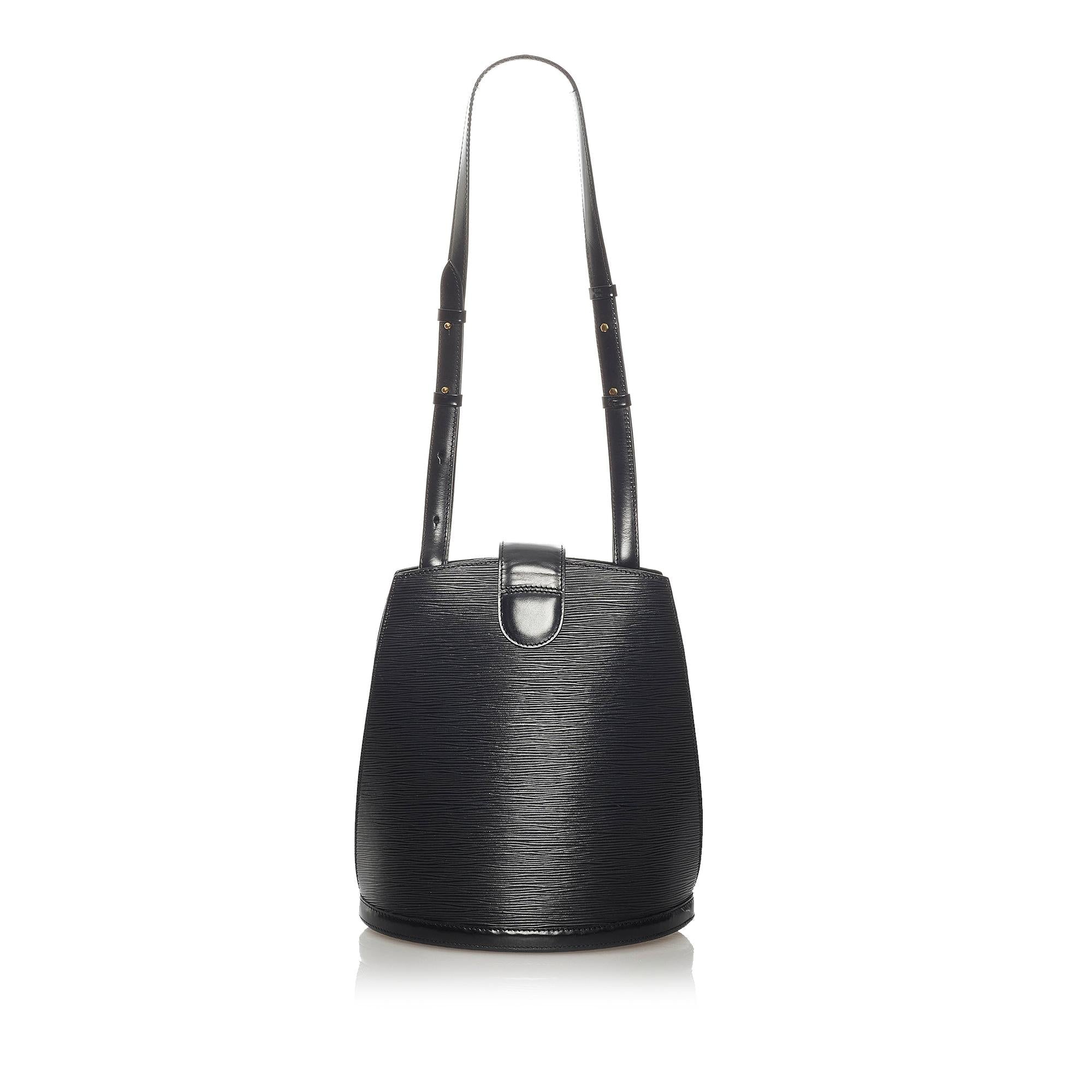 Louis Vuitton Epi Cluny (SHG-28843)