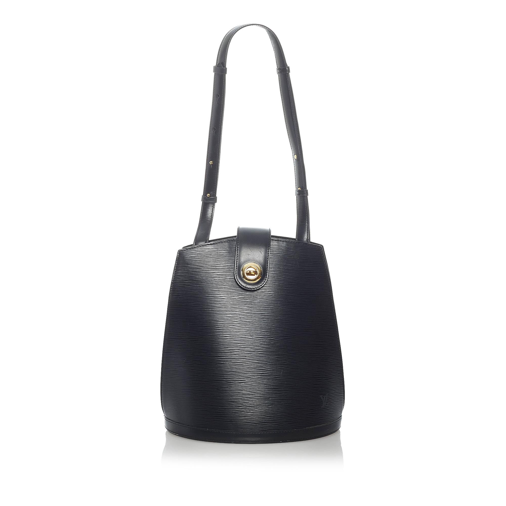 Louis Vuitton Epi Cluny (SHG-31890)