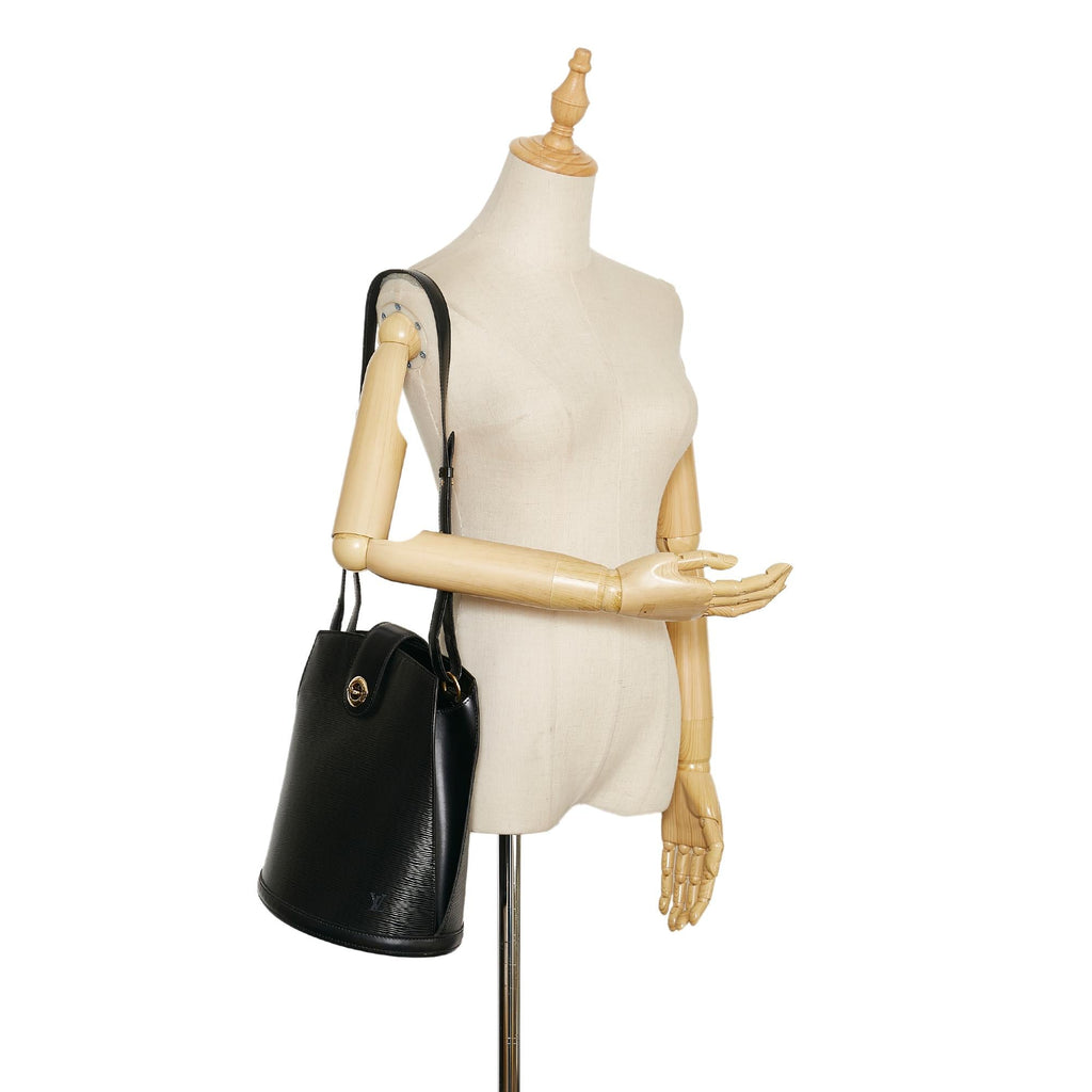 Louis Vuitton Epi Cluny (SHG-35105)