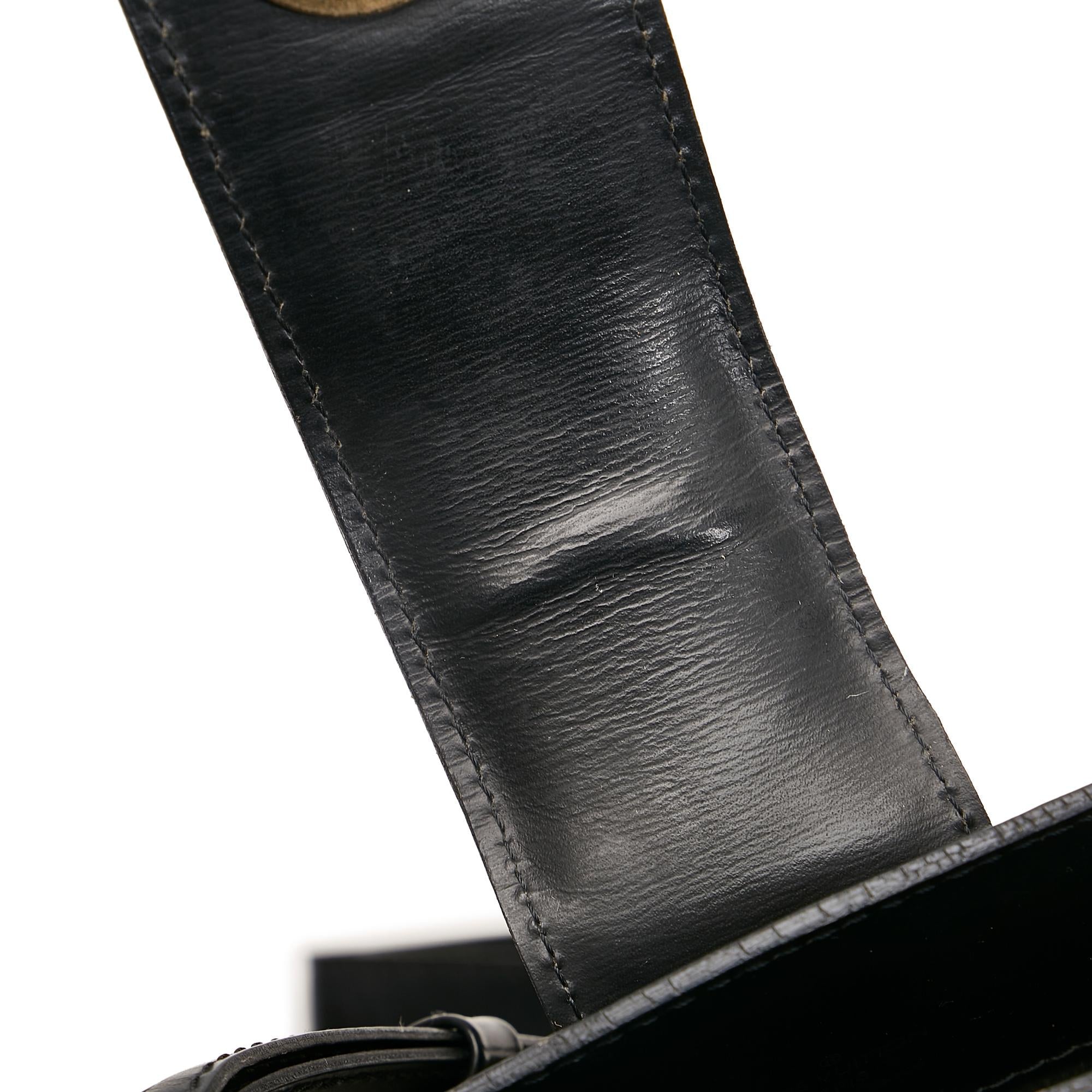 Louis Vuitton Epi Cluny (SHG-35373)