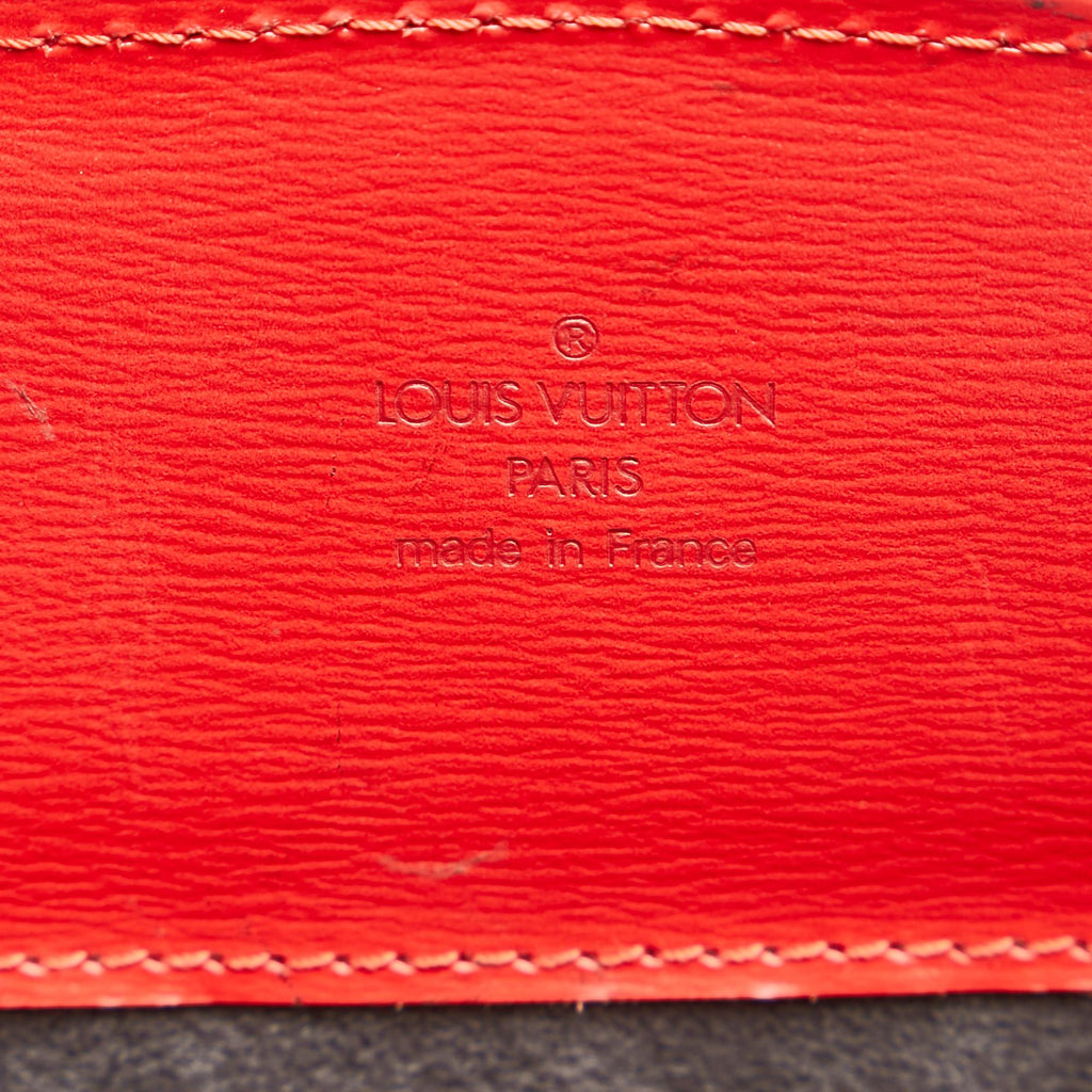Louis Vuitton Epi Cluny (SHG-35158)