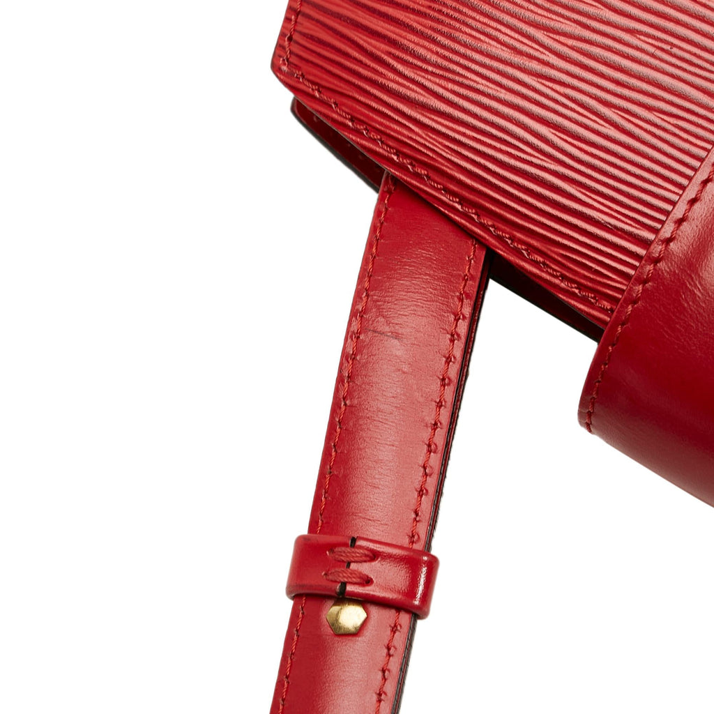 Louis Vuitton Epi Cluny (SHG-35926)