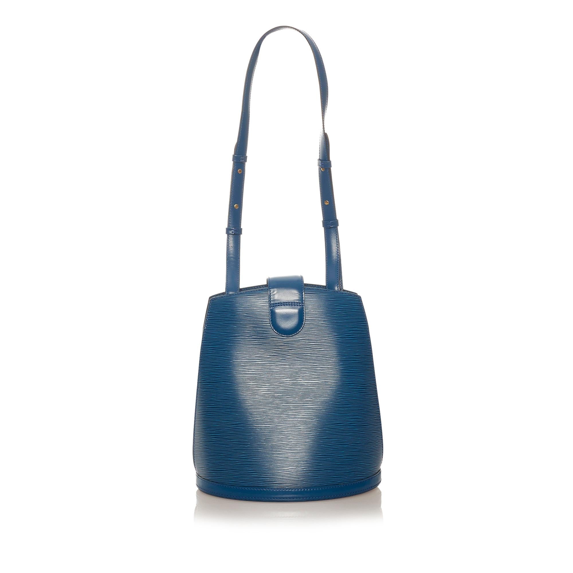 Louis Vuitton Epi Cluny (SHG-36341)