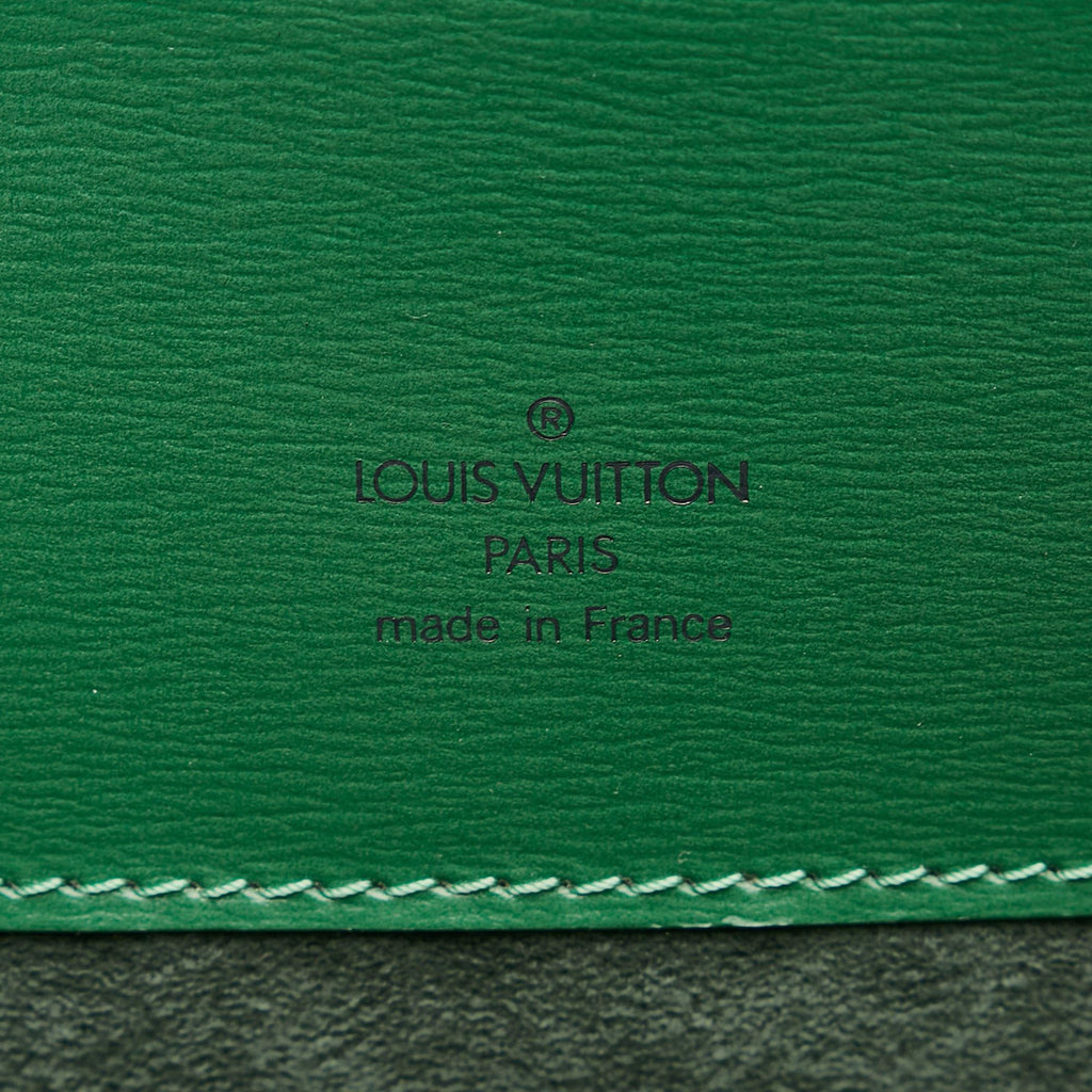 Louis Vuitton Epi Cluny (SHG-37053)