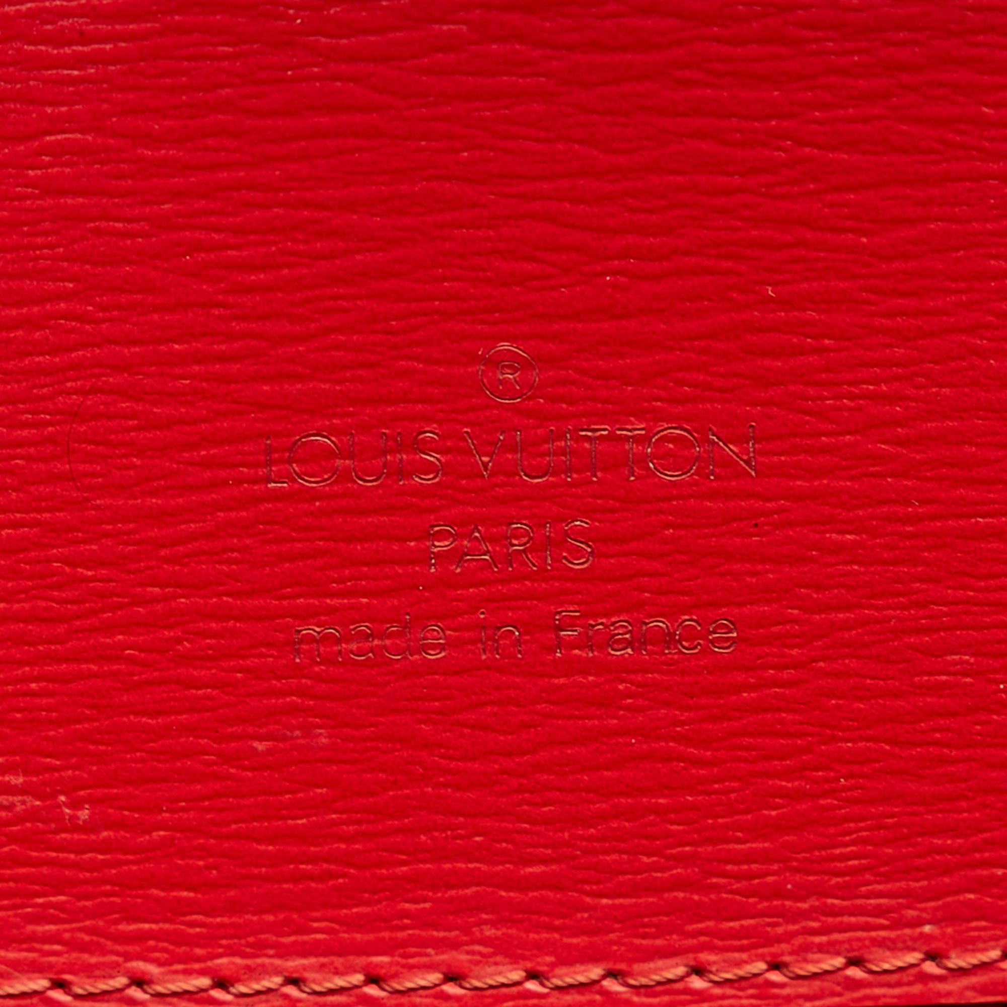 Louis Vuitton Epi Cluny (SHG-Py6lGx)