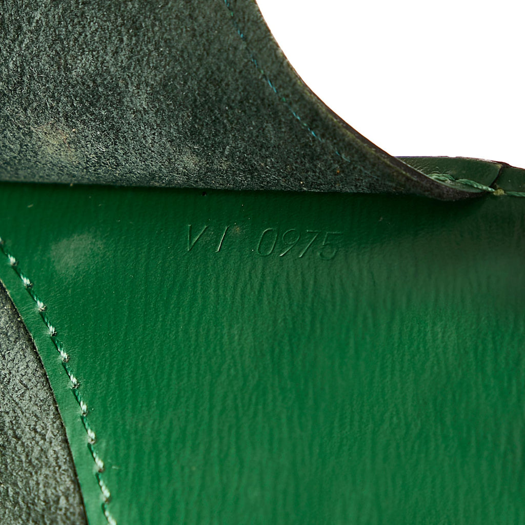Louis Vuitton Epi Cluny (SHG-KmzweX)