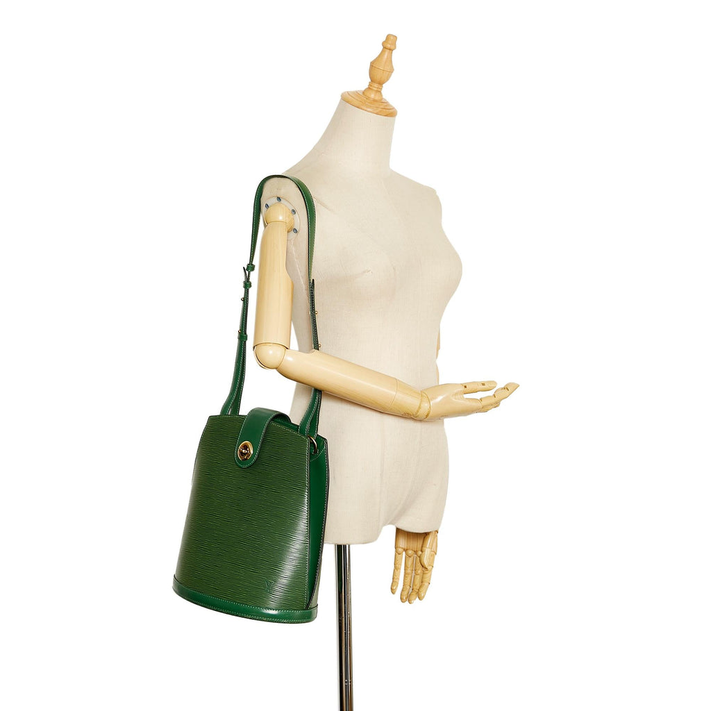 Louis Vuitton Epi Cluny (SHG-KmzweX)