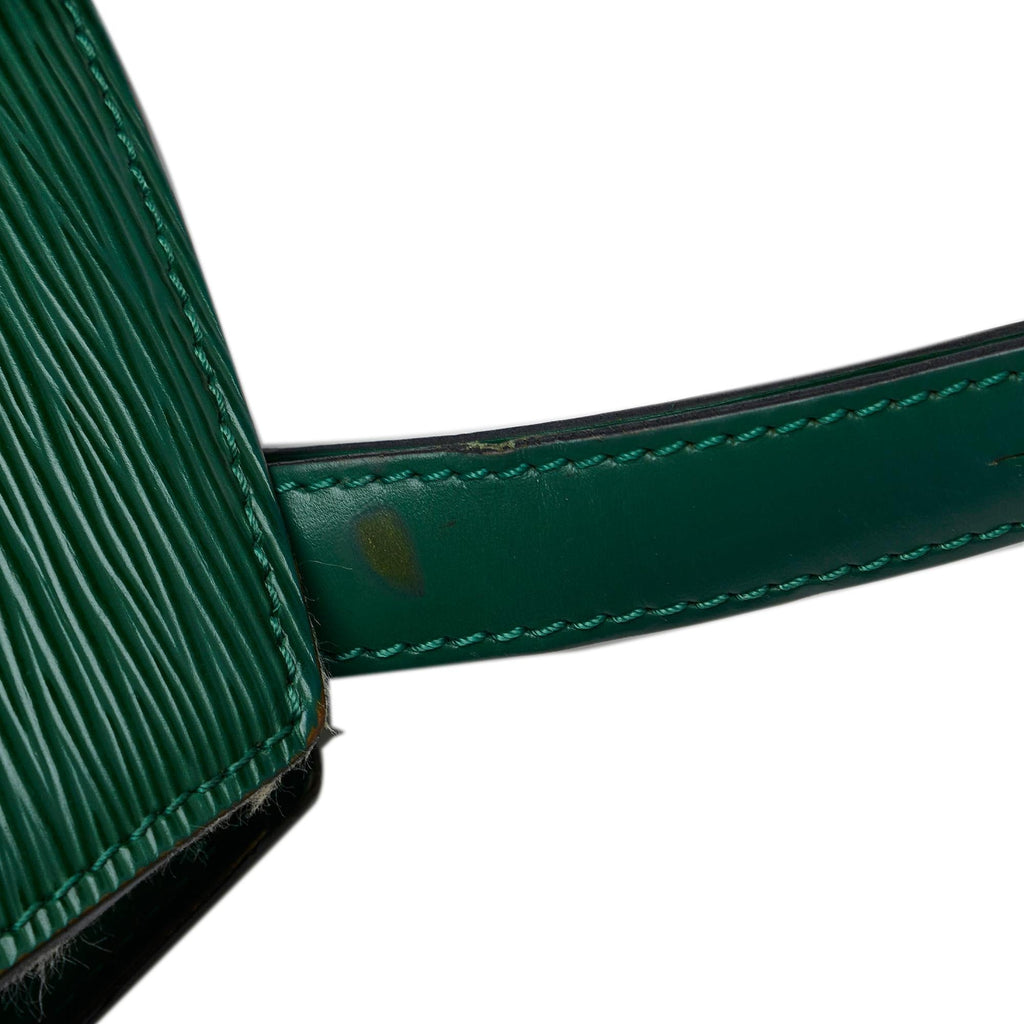 Louis Vuitton Epi Cluny (SHG-CP75BH)