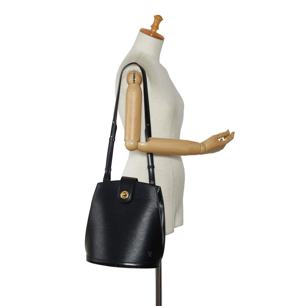 Louis Vuitton Epi Cluny (SHG-pxfZ38)