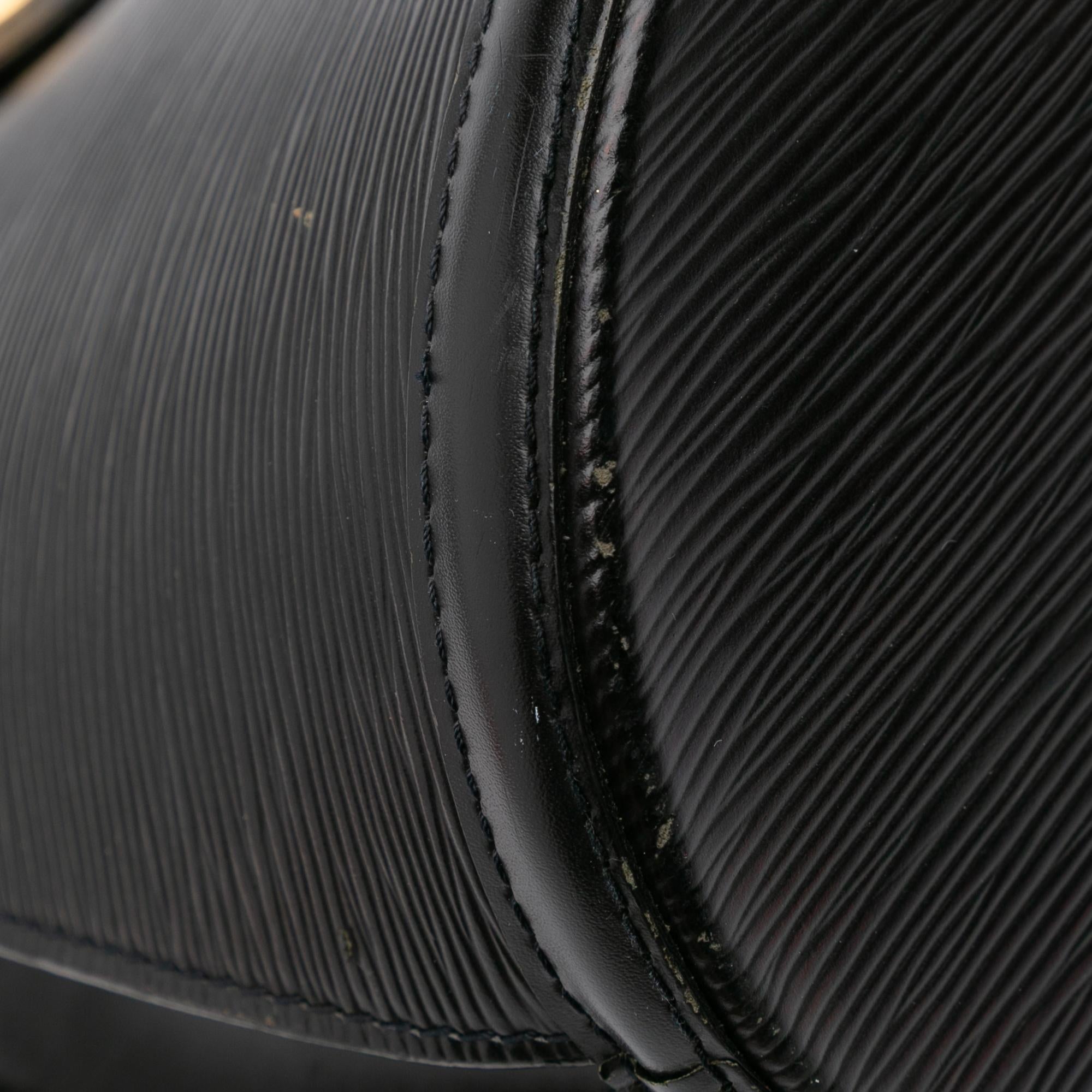 Louis Vuitton Epi Cluny