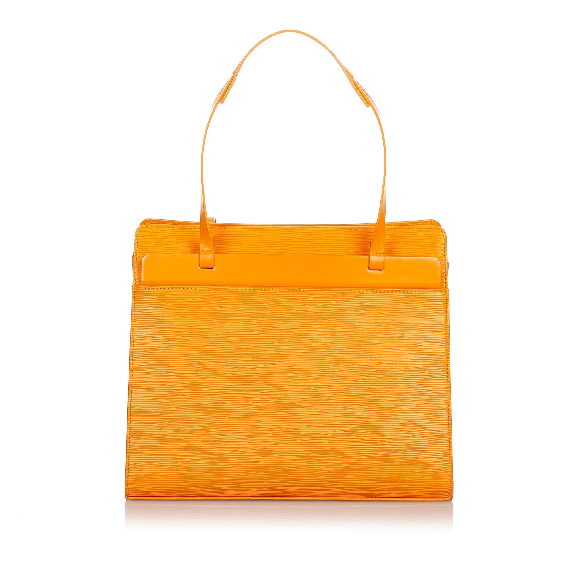 Louis Vuitton Epi Croisette PM (SHG-26491)