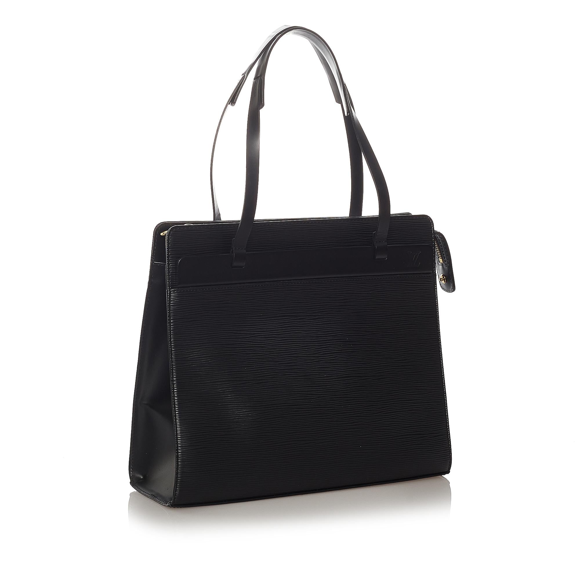 Louis Vuitton Epi Croisette PM (SHG-27337)
