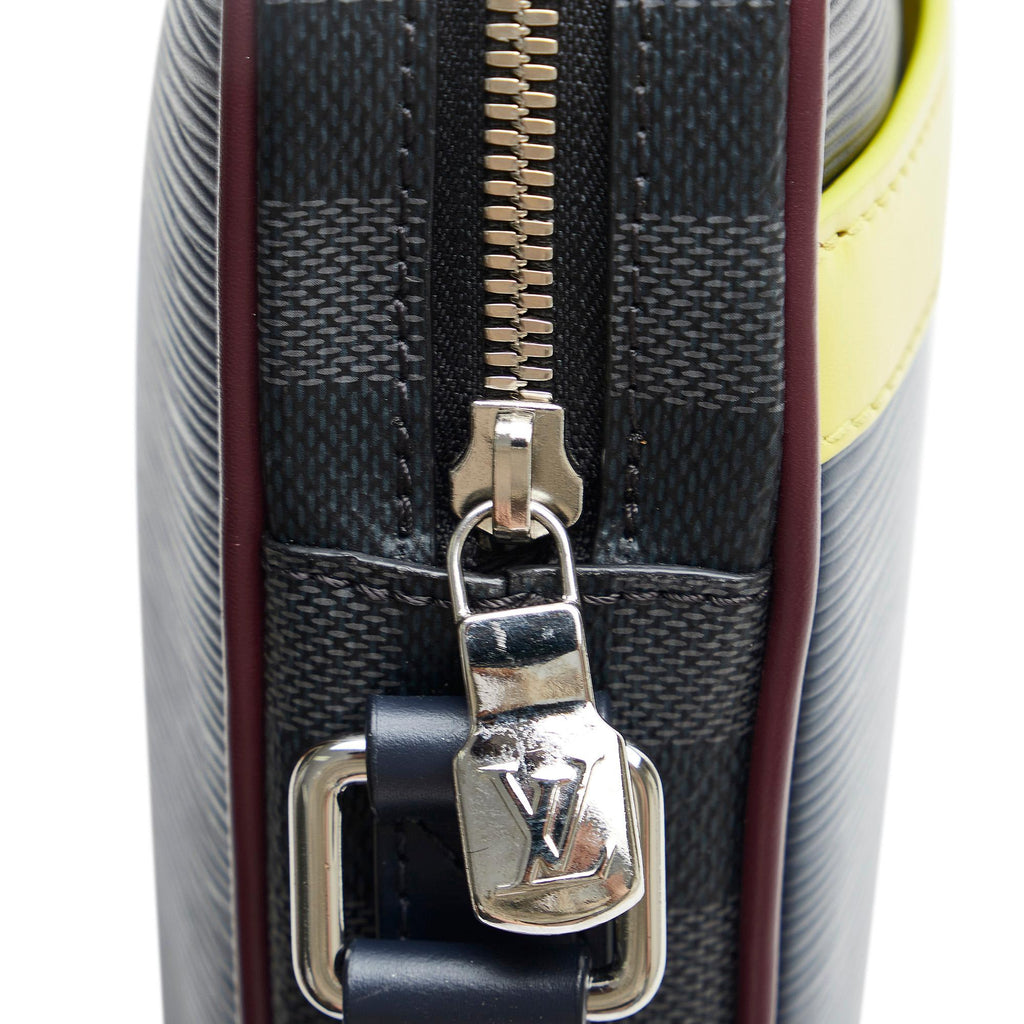 Louis Vuitton Epi Danube (SHG-teNhMG)