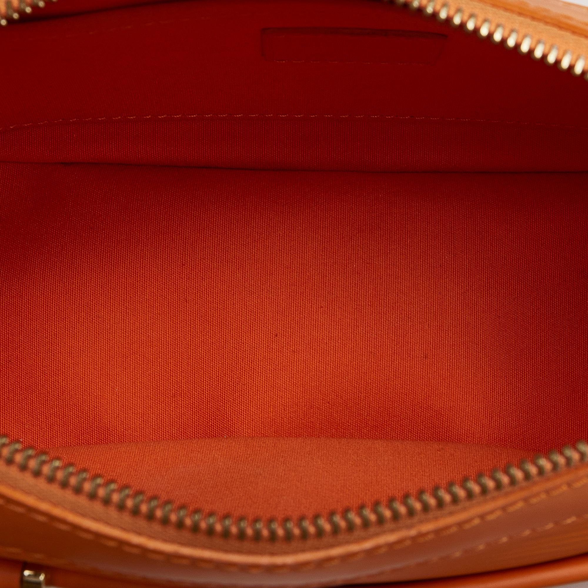 Louis Vuitton Epi Dhanura PM (SHG-yUgL2l)