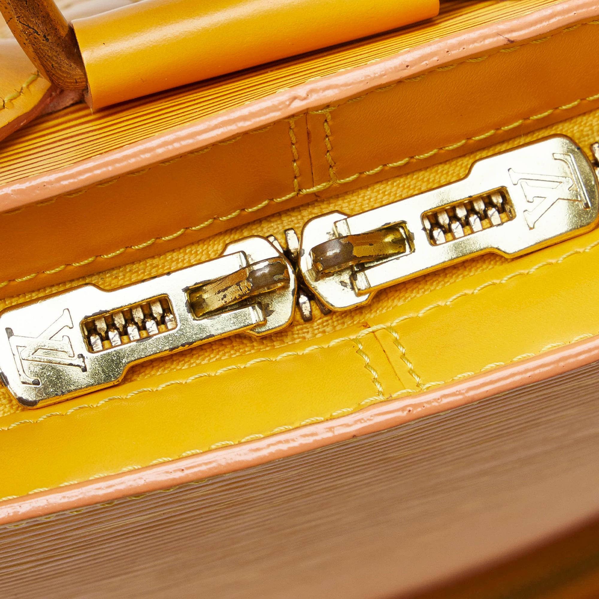 Louis Vuitton Epi Gobelins (SHG-qaIslp)