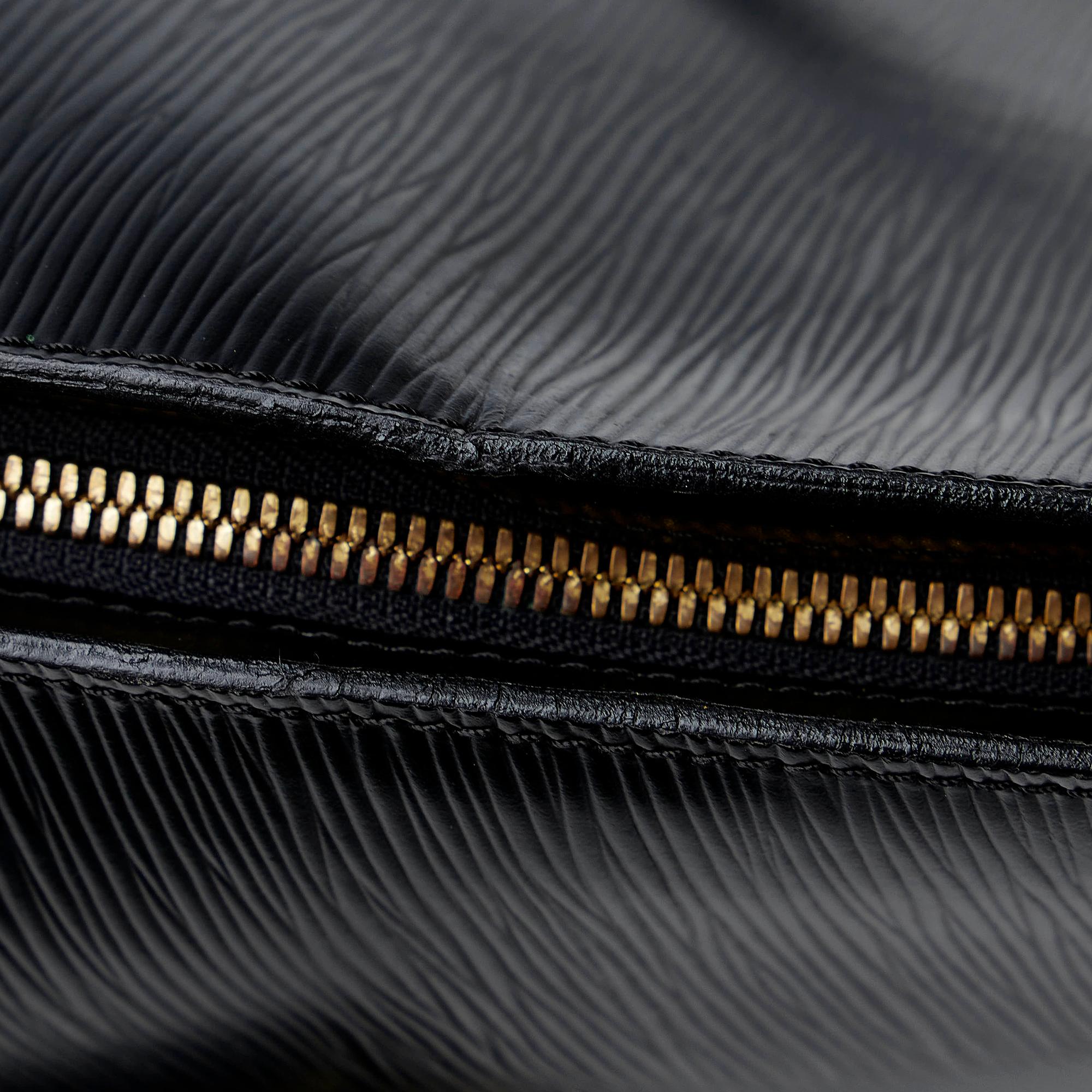 Louis Vuitton Epi Gobelins (SHG-xxGBPO)