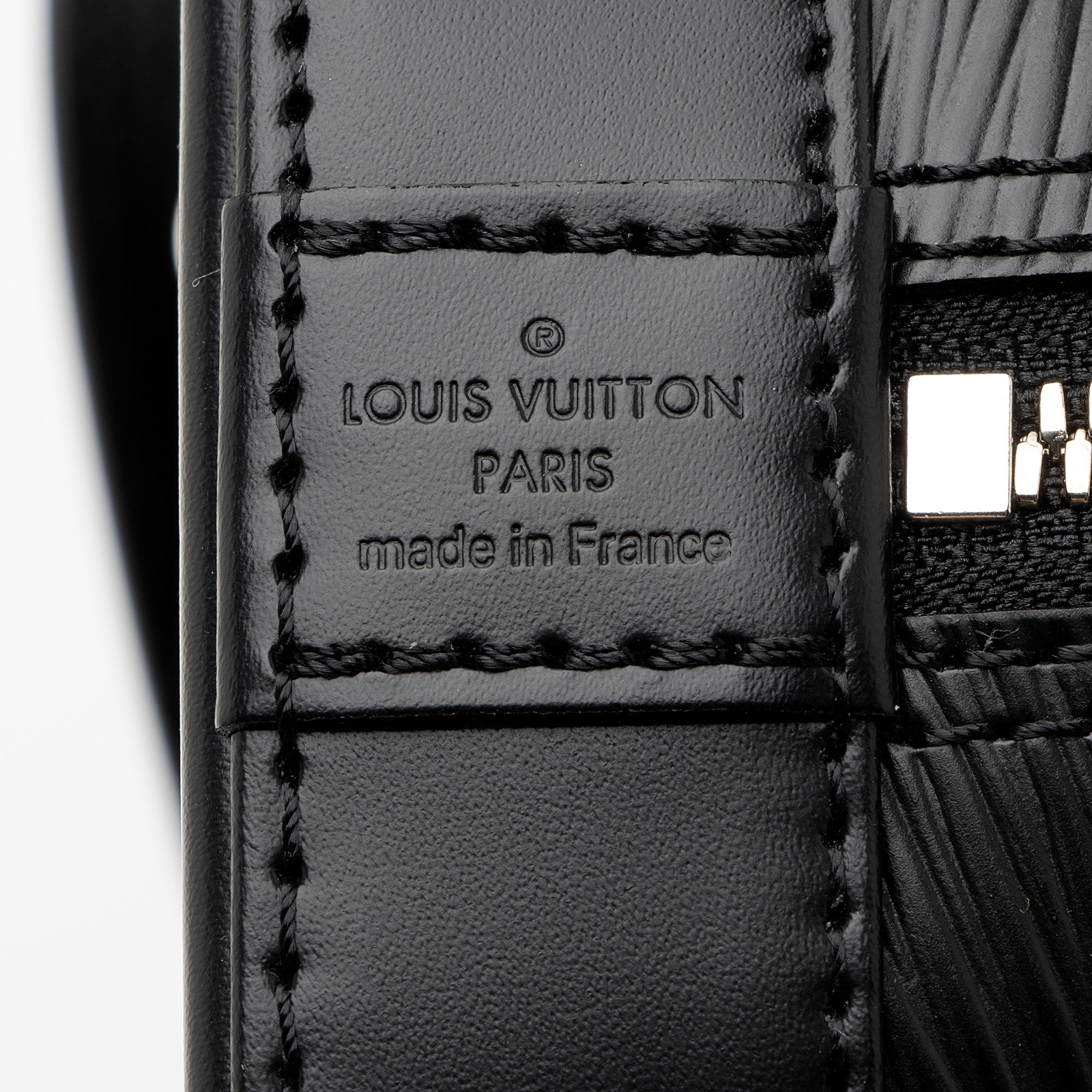 Louis Vuitton Epi Leather Alma BB Satchel (SHF-B9m2oM)