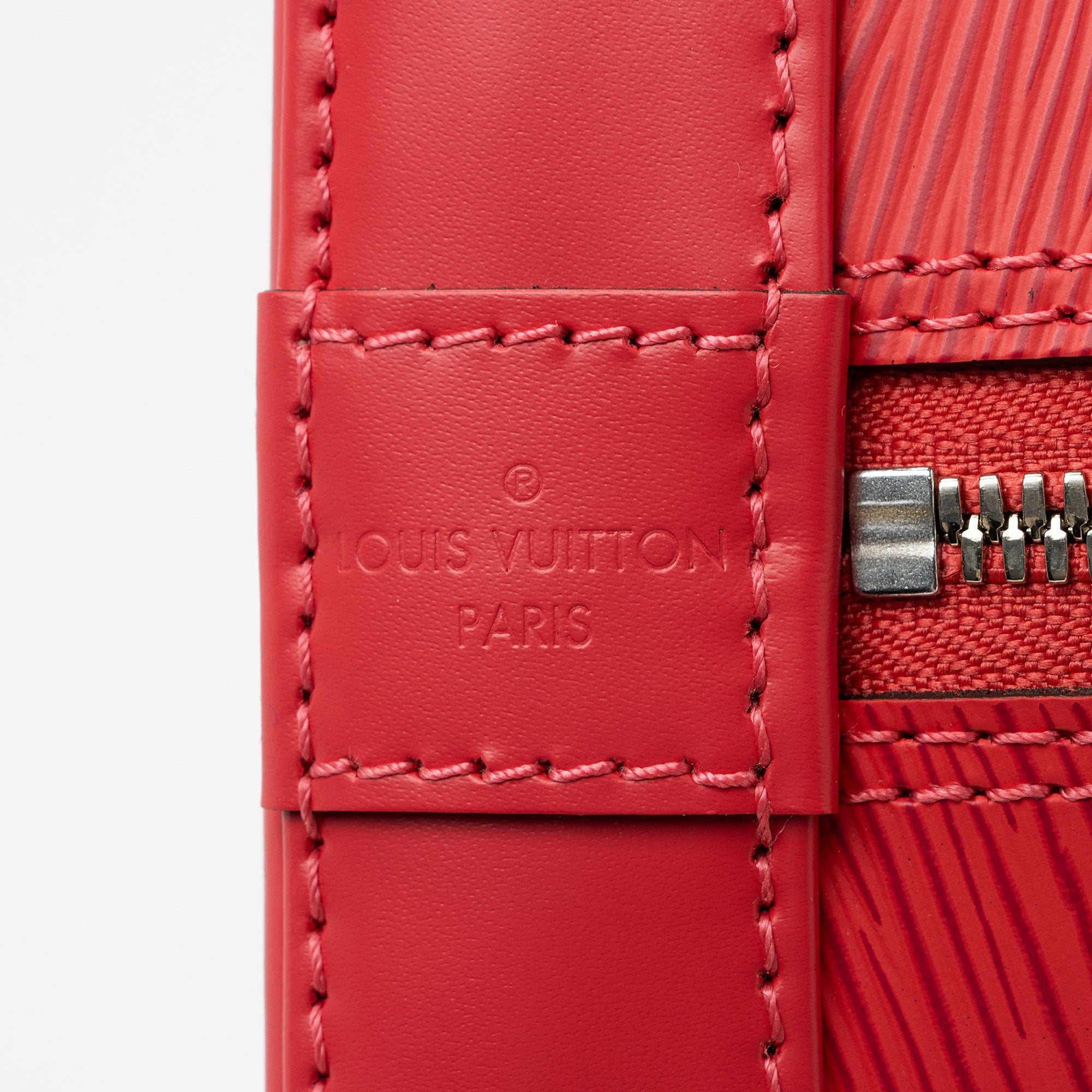 Louis Vuitton Epi Leather Alma PM Satchel (SHF-DMJifq)