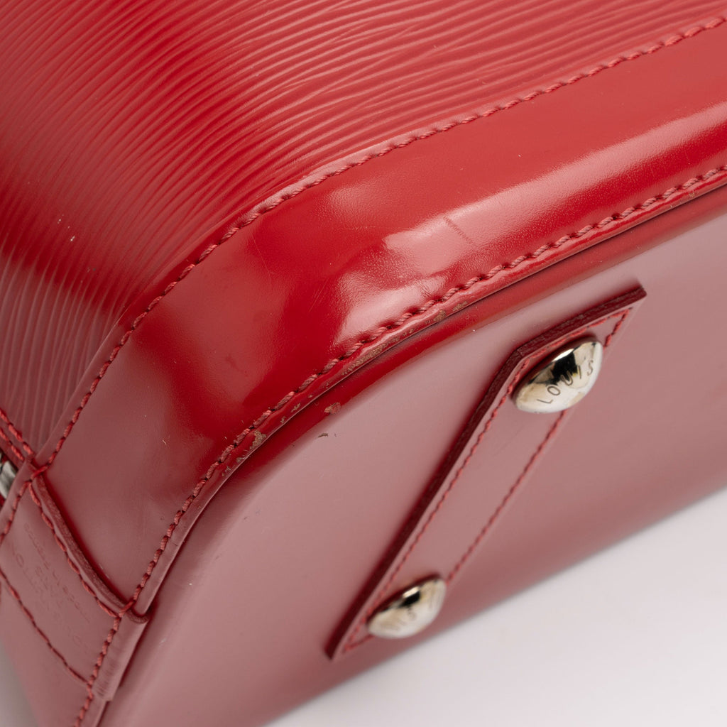 Louis Vuitton Epi Leather Alma PM Satchel (SHF-WDQc4X)