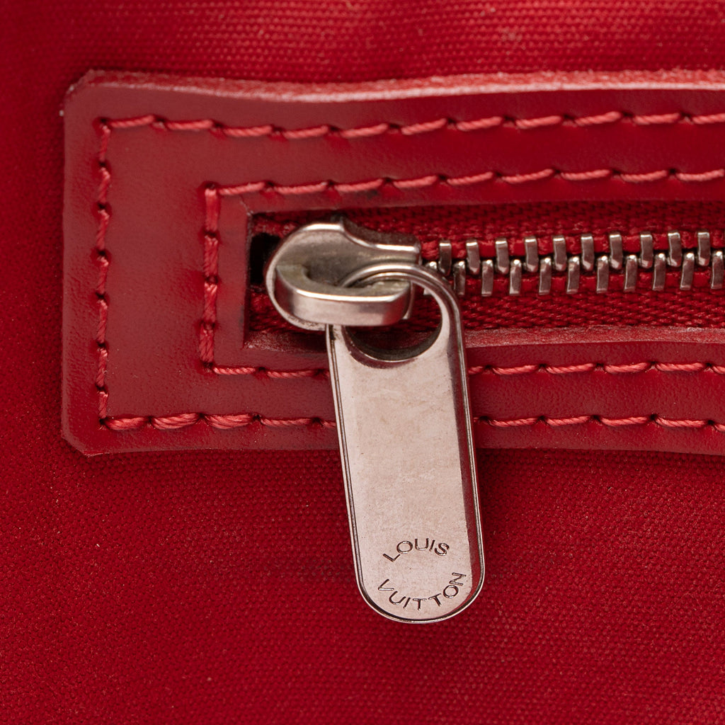 Louis Vuitton Epi Leather Brea MM Satchel (SHF-AzTR36)