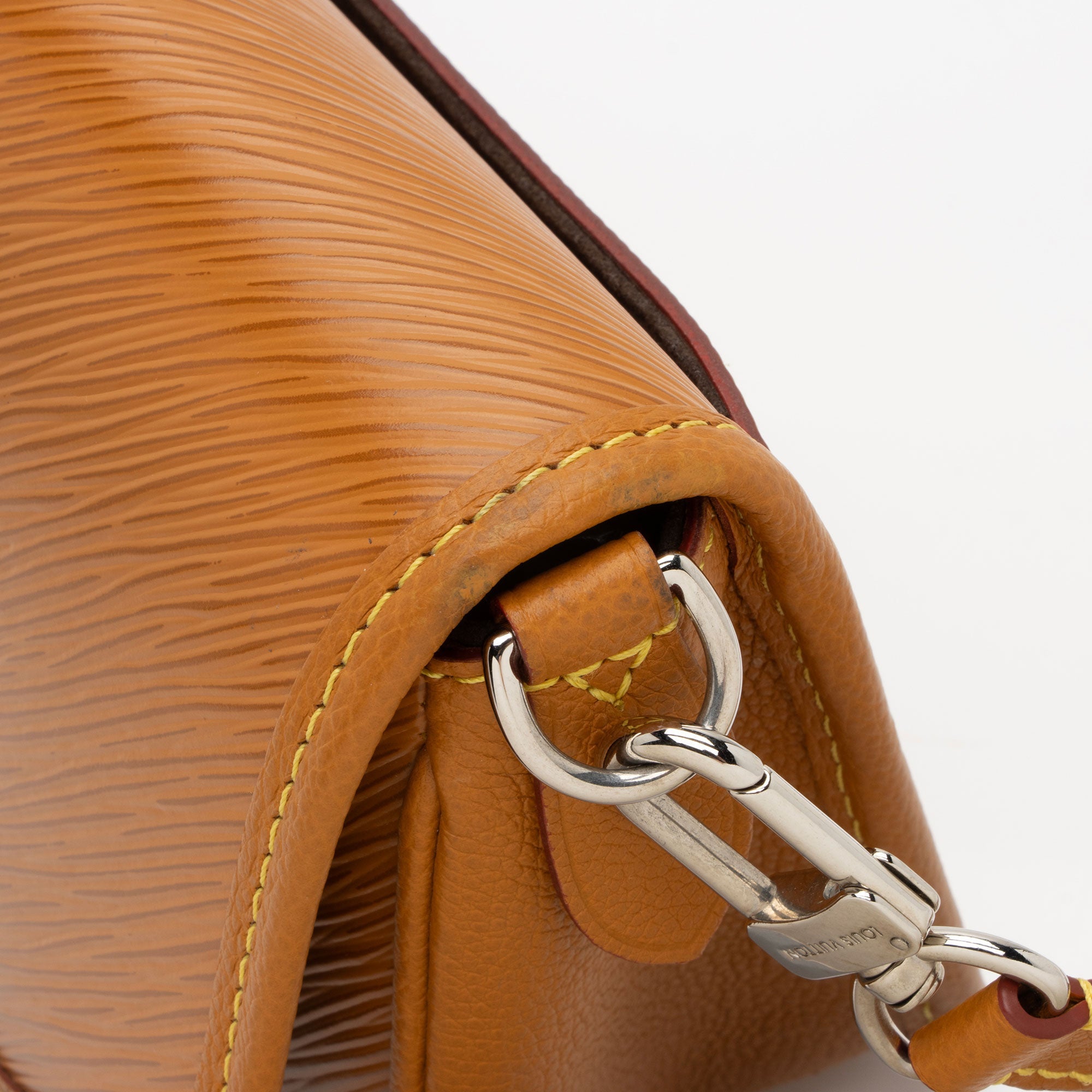 Louis Vuitton Epi Leather Buci NM Shoulder Bag
