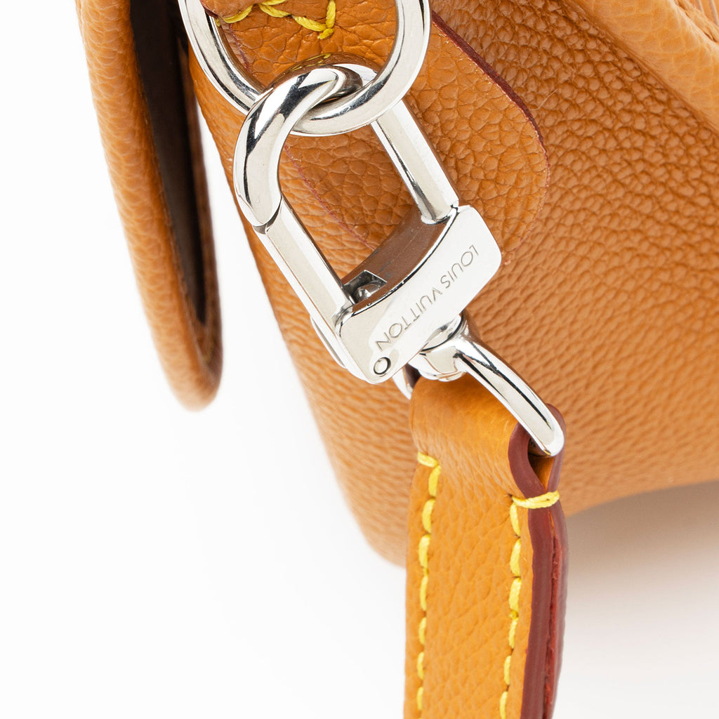 Louis Vuitton Epi Leather Buci NM Shoulder Bag