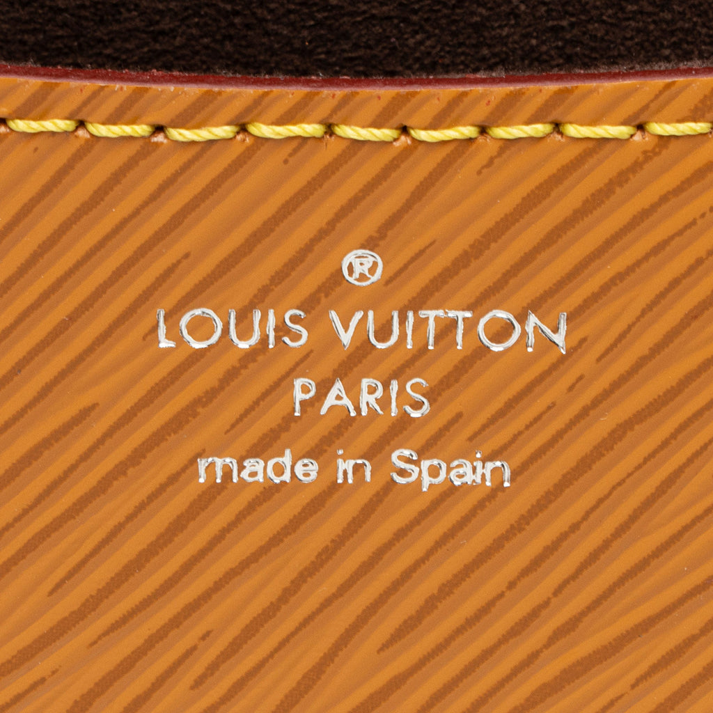 Louis Vuitton Epi Leather Buci NM Shoulder Bag