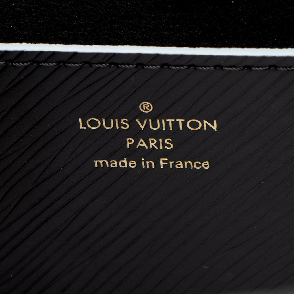 Louis Vuitton Epi Leather Flower Twist MM Shoulder Bag (SHF-HSiiiW)