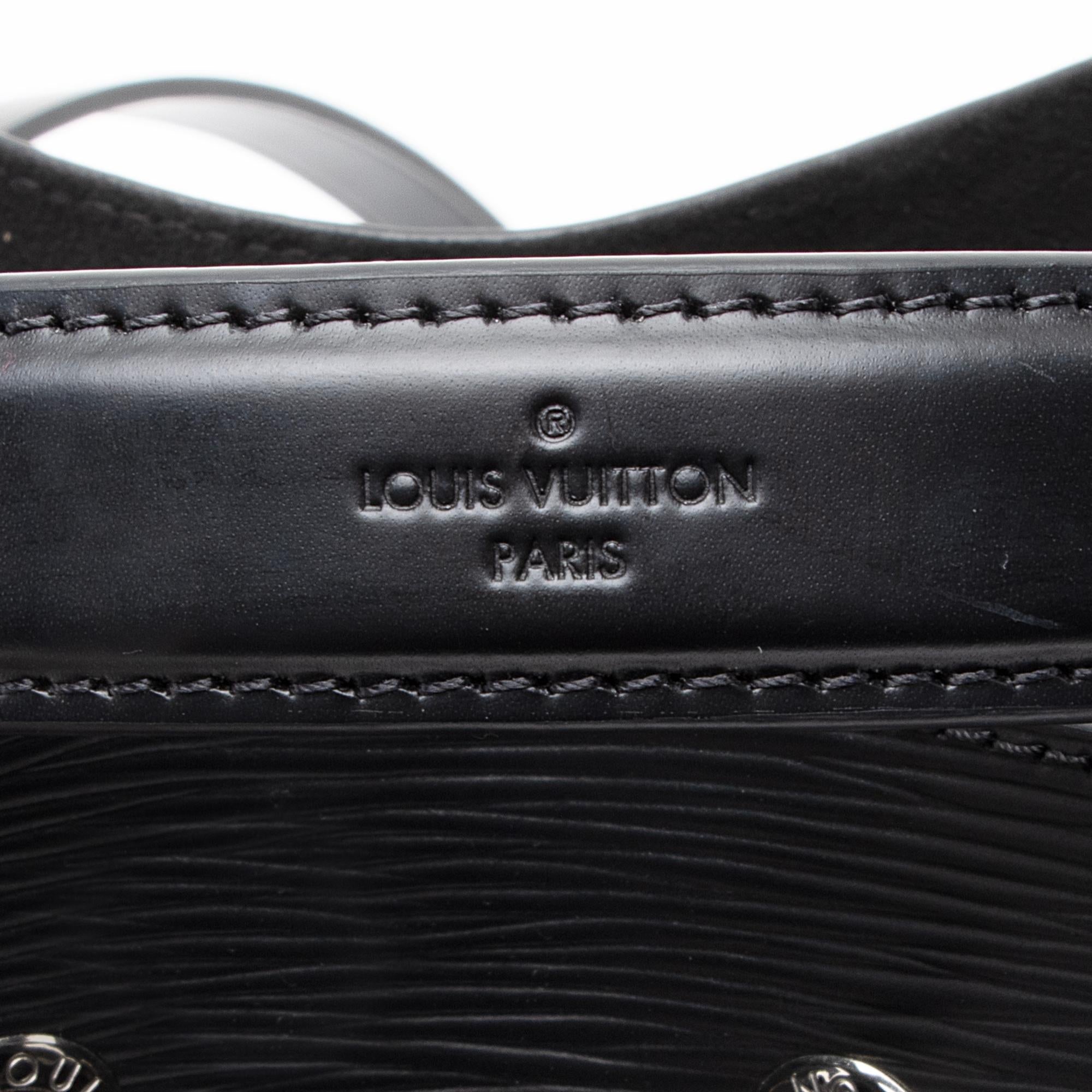 Louis Vuitton Epi Leather Neonoe Shoulder Bag (SHF-23154)