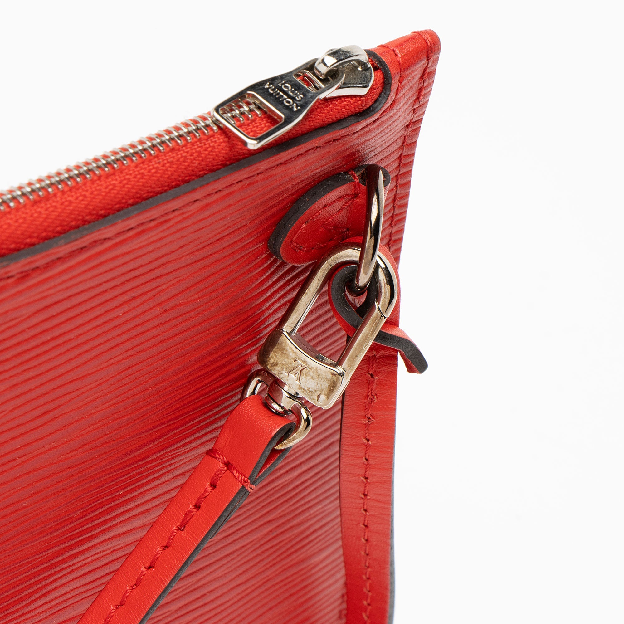 Louis Vuitton Epi Leather Neverfull MM Pochette