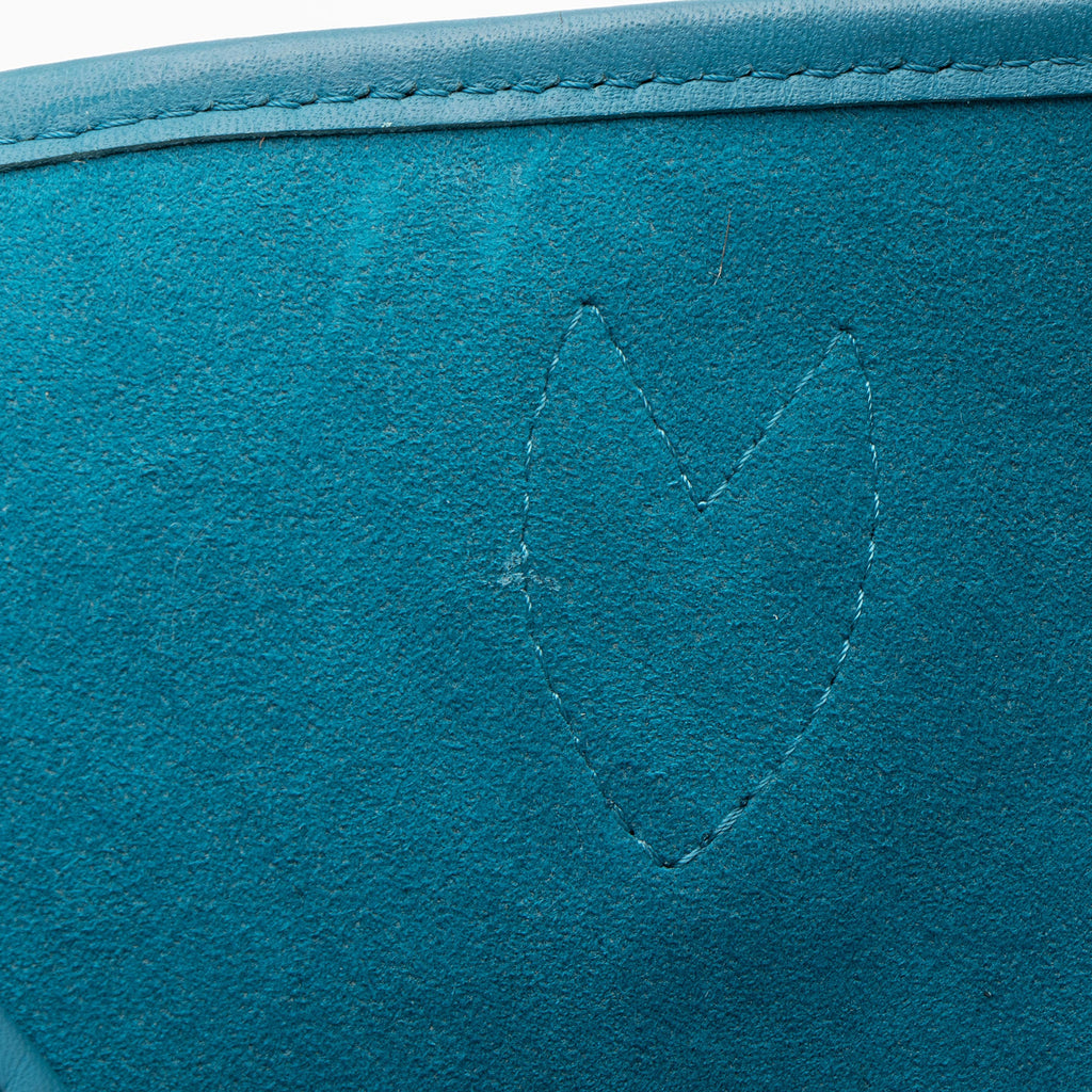Louis Vuitton Epi Leather Neverfull MM Tote (SHF-bCpKwW)