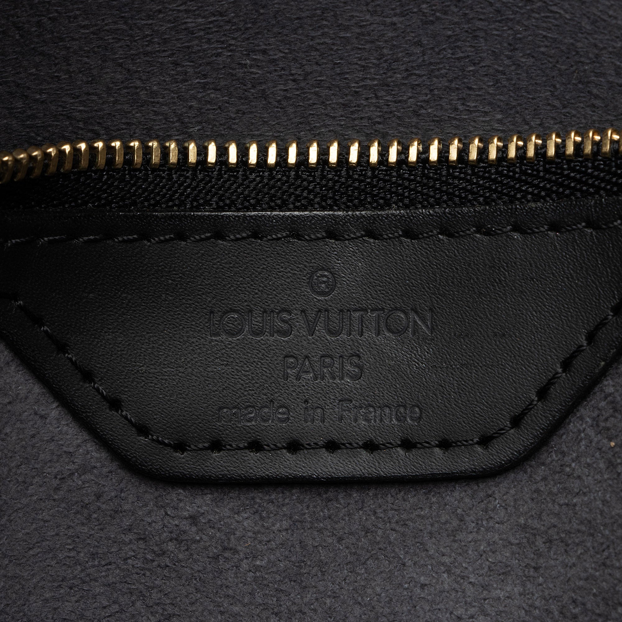 Louis Vuitton Epi Leather Petit Bucket Tote (SHF-aRWoz2)