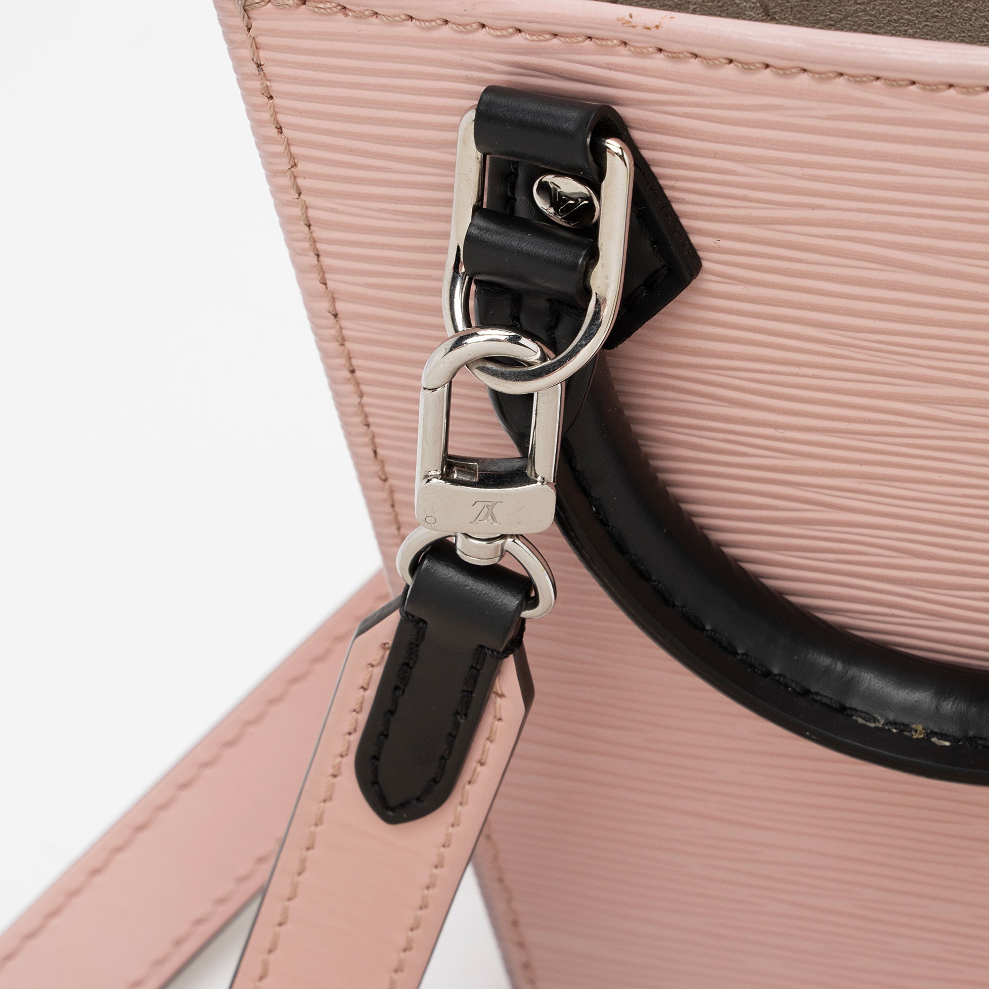 Louis Vuitton Epi Leather Petit Sac Plat Shoulder Bag (SHF-eQz5pV)