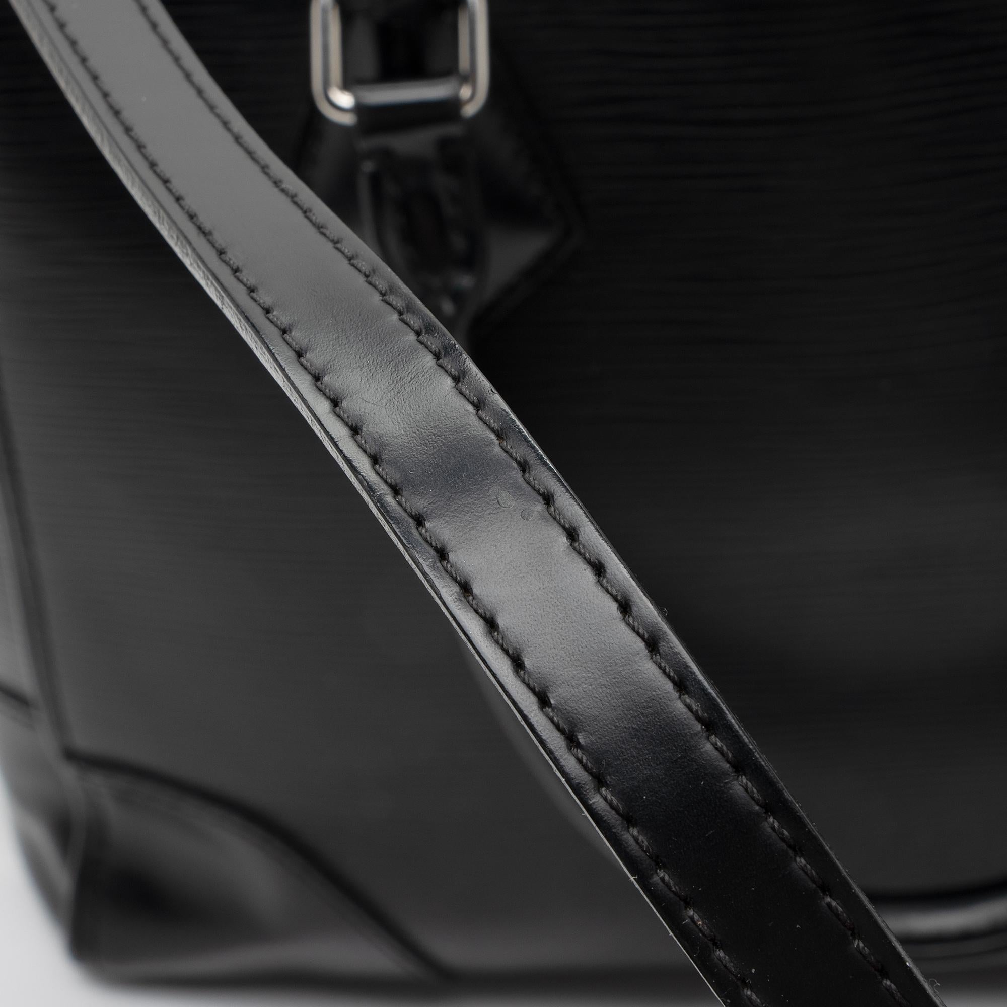 Louis Vuitton Epi Leather Phenix MM Satchel (SHF-dTC81d)