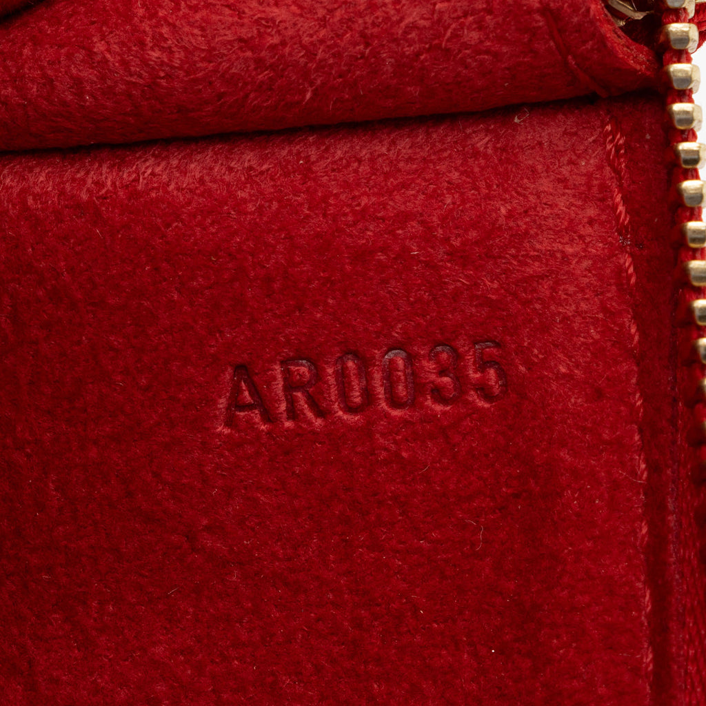 Louis Vuitton Epi Leather Pochette 24 Accessories (SHF-xoy5xh)