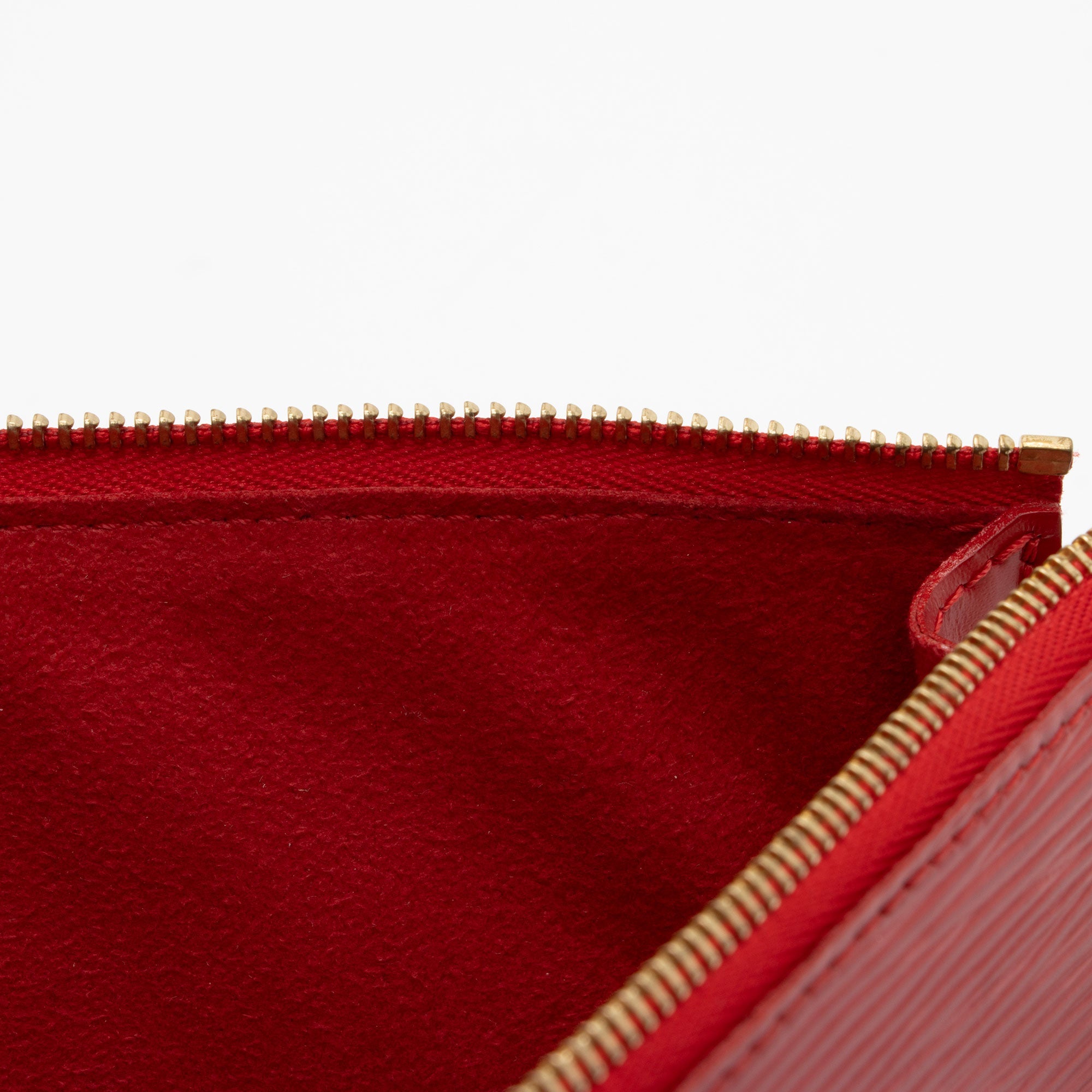Louis Vuitton Epi Leather Pochette 24 Accessories (SHF-xoy5xh)