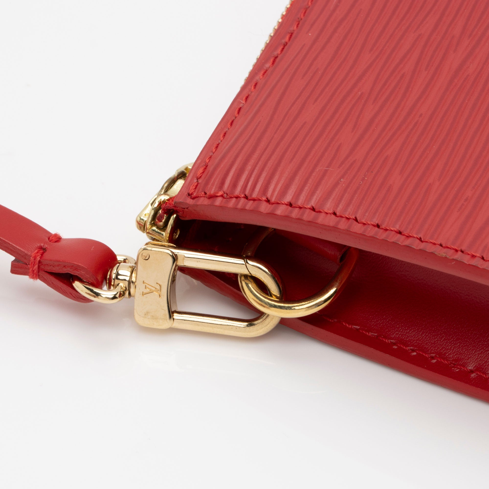 Louis Vuitton Epi Leather Pochette 24 Accessories (SHF-xoy5xh)