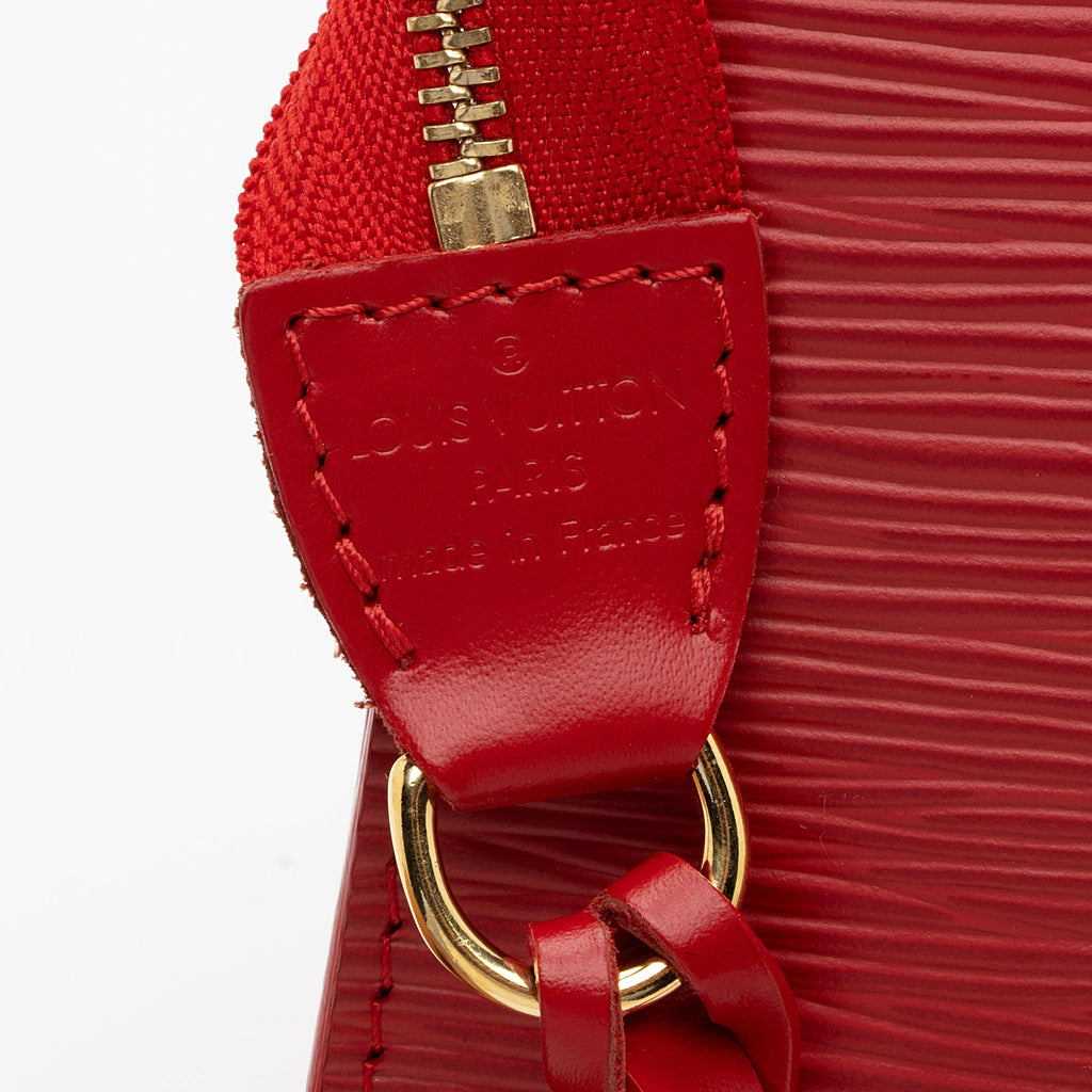 Louis Vuitton Epi Leather Pochette 24 Accessories (SHF-xoy5xh)