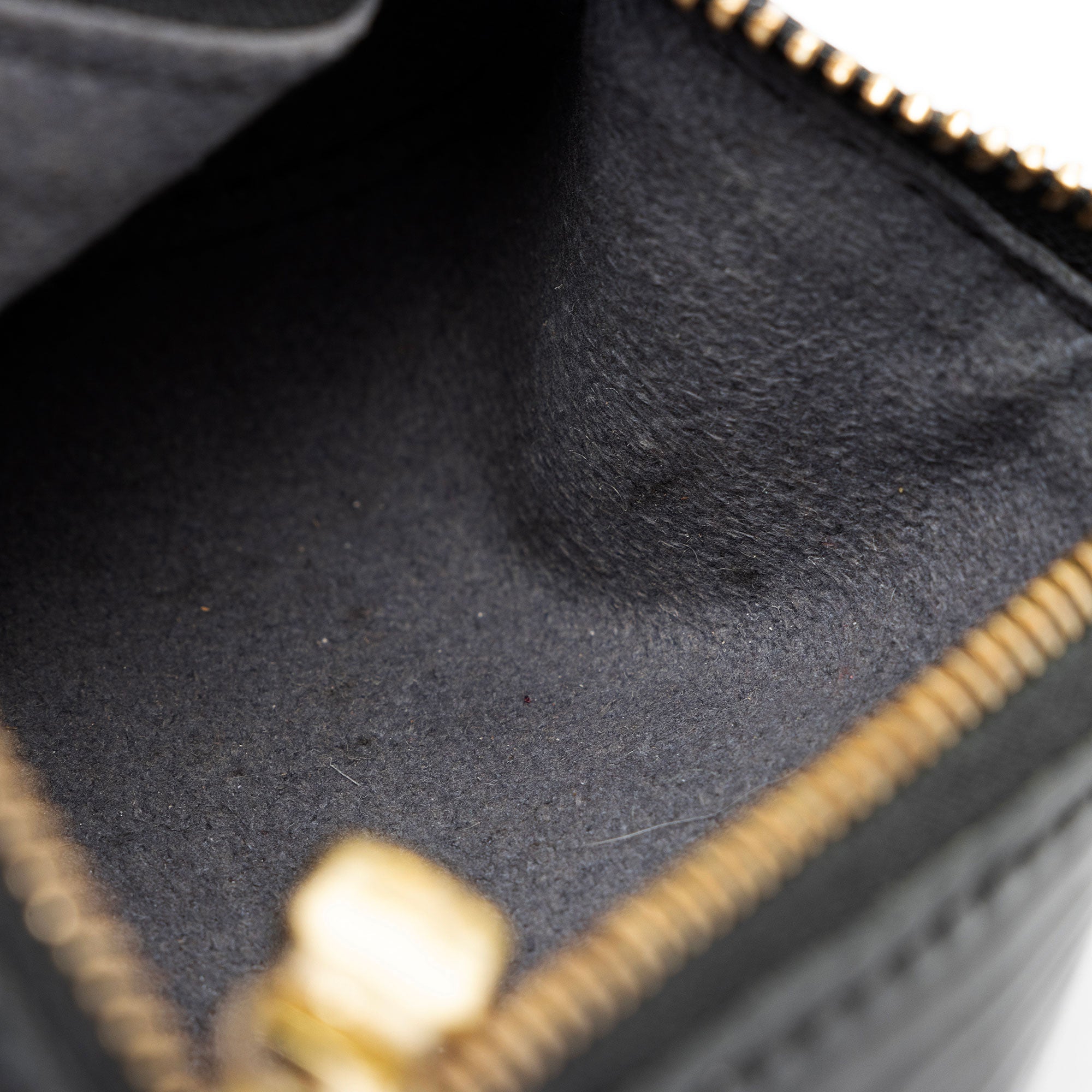 Louis Vuitton Epi Leather Round Pochette